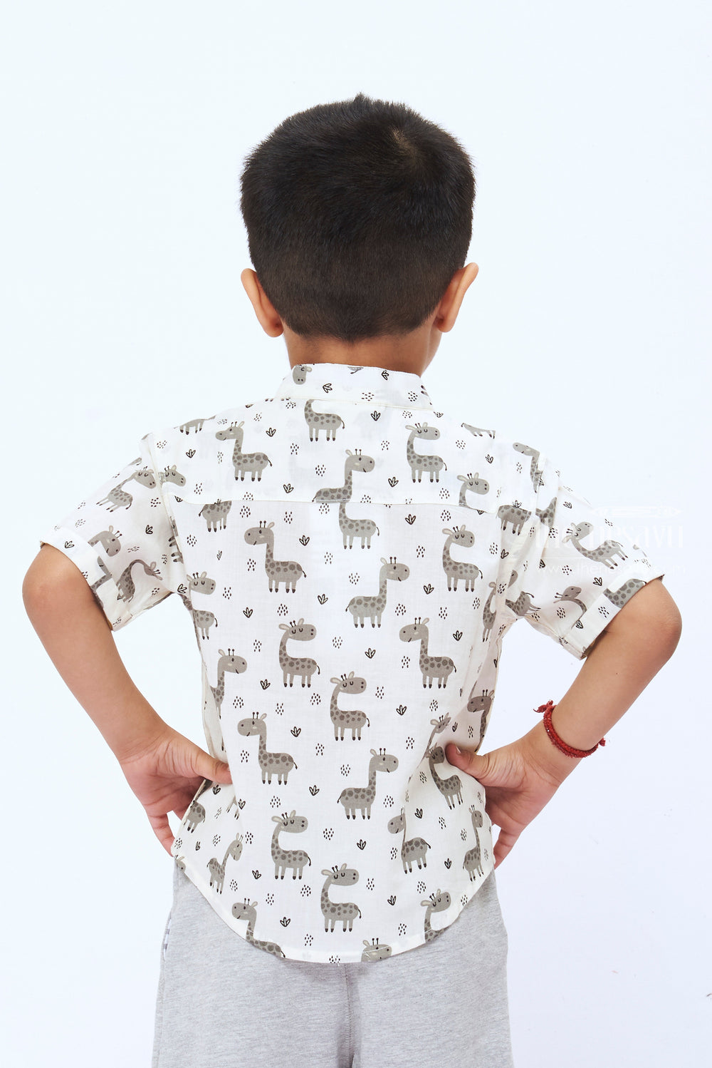 The Nesavu Boys Cotton Shirt Boys SafariInspired Giraffe Print Cotton Shirt  Comfort Fit & Stylish Nesavu Stylish Boys Giraffe Printed Cotton Shirt | Kid Friendly Design Premium Comfort | The Nesavu