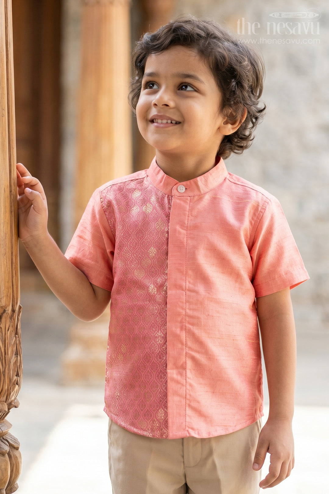 The Nesavu Boys Silk Shirt Boys Silk Shirt for Festive Weddings and Traditional Family Functions Nesavu 16 (1Y) / Pink / Raw Silk BS523A-16 Nesavu Boys Raw Silk Shirt With Jacquard Woven Panel For Weddings And Festive Occasions