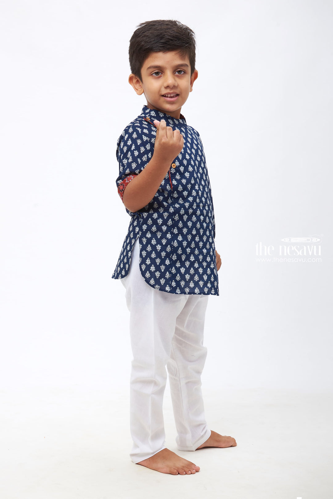 The Nesavu Boys Kurtha Shirt Boys Symmetrical Motif Patterned Navy Cotton Shirt with Contrasting Cuff Nesavu Shop the Latest Collection of Boys Kurta Shirts | Perfect for Special Events | The Nesavu