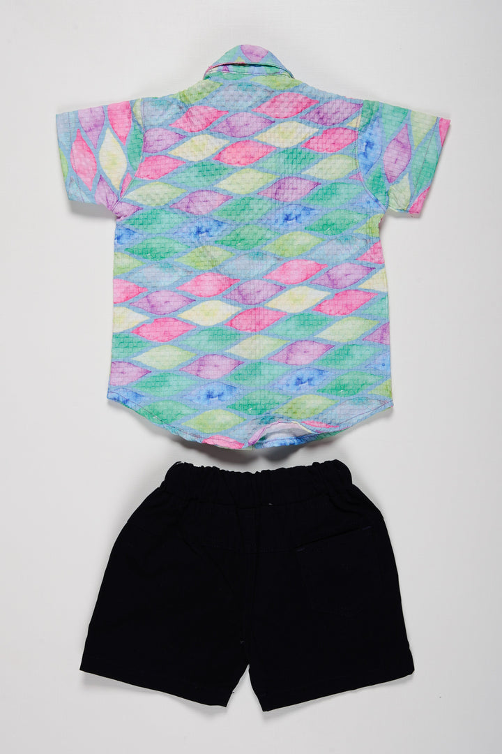 The Nesavu Boys Casual Set Boys Vibrant Fish Scale Print Shirt and Shorts Set | Colorful Summer Outfit Nesavu Kids Summer Shirt and Shorts Set | Boys Colorful Fish Scale Pattern Outfit | The Nesavu