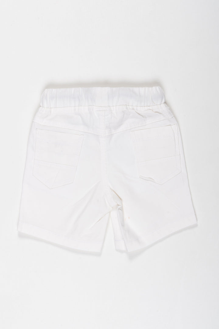 The Nesavu Boys Shorts Boys White Cotton Shorts with Emblem Detail Nesavu Boys White Cotton Casual Shorts | Emblem Drawstring Summer Shorts | The Nesavu
