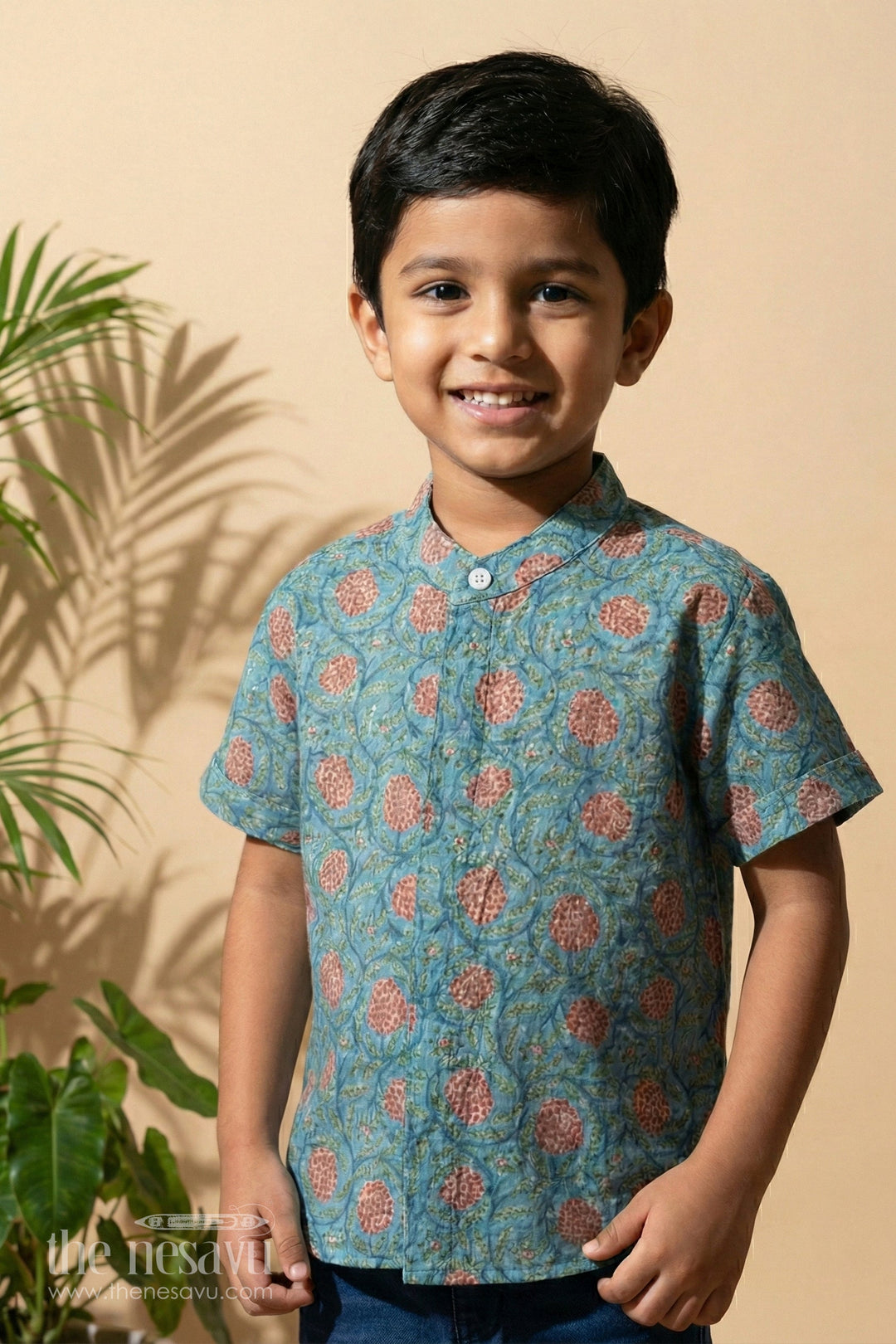 The Nesavu Boys Linen Shirt Breezy Blooms: Floral Print Linen Boys' Shirt for Effortless Style Nesavu 14 (6M) / Blue / Linen BS050-14 Floral Print Linen Boys Shirt | The Nesavu