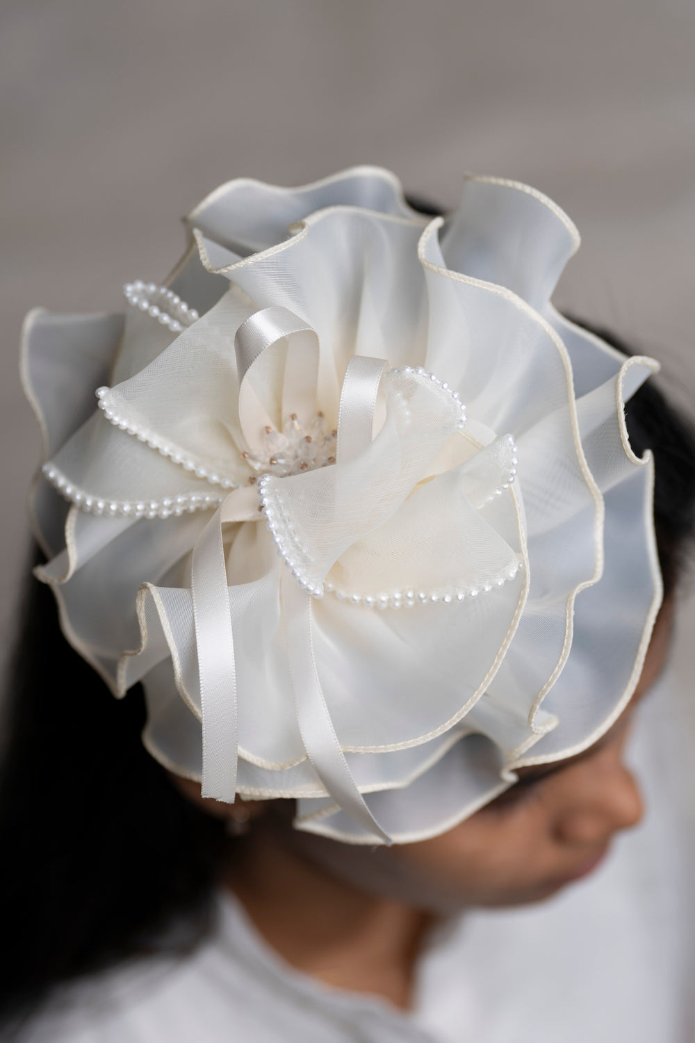 Ivory Silk Floral Hair Band with Pearls | The Nesavu – The Nesavu