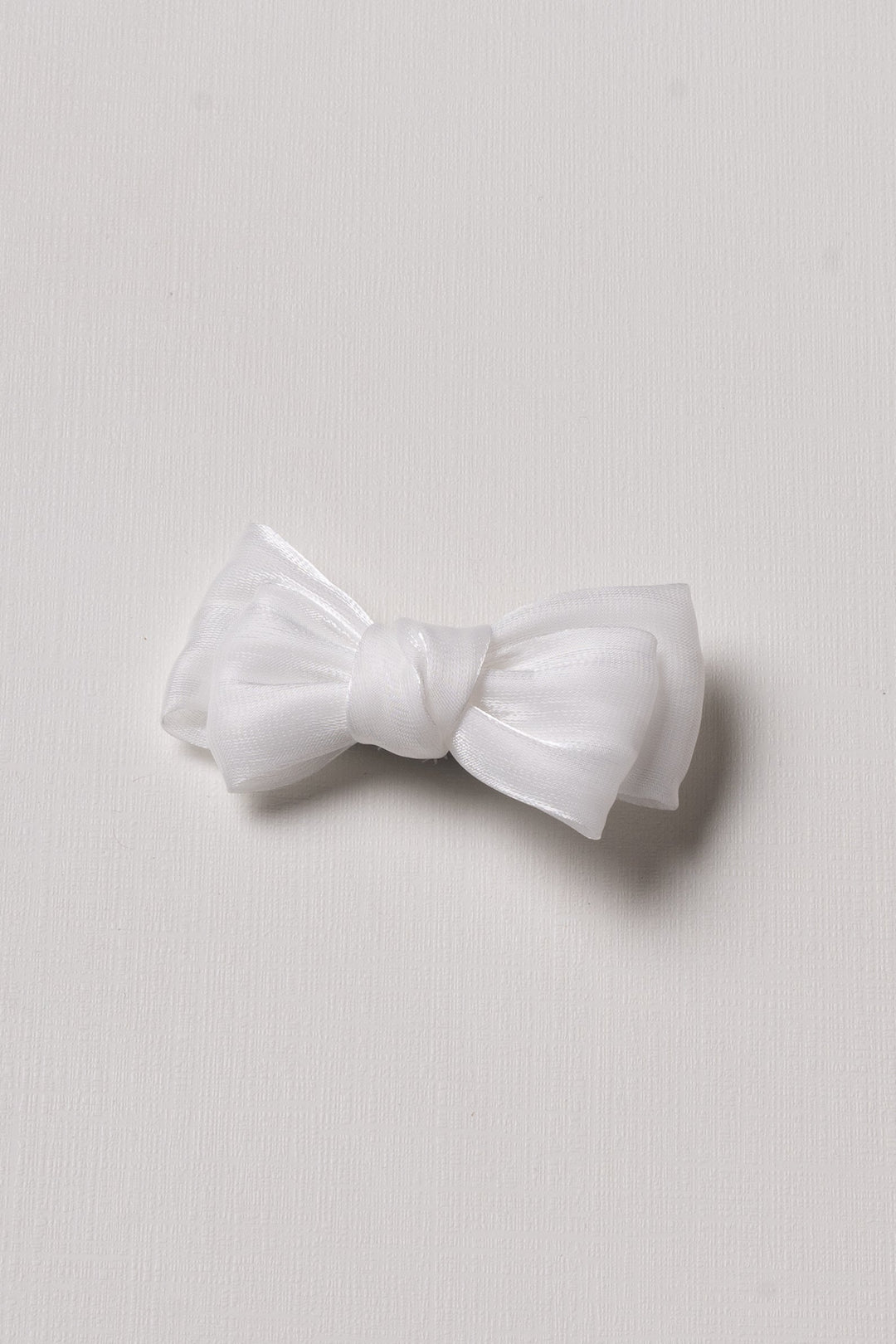 The Nesavu Hair Clip Classic White Bow Hair Clip - Elegance for Every Occasion Nesavu White JHCL77A Elegant Satin Bow Hair Clip for Girls | Unique Side & Back Styling Accessory | The Nesavu