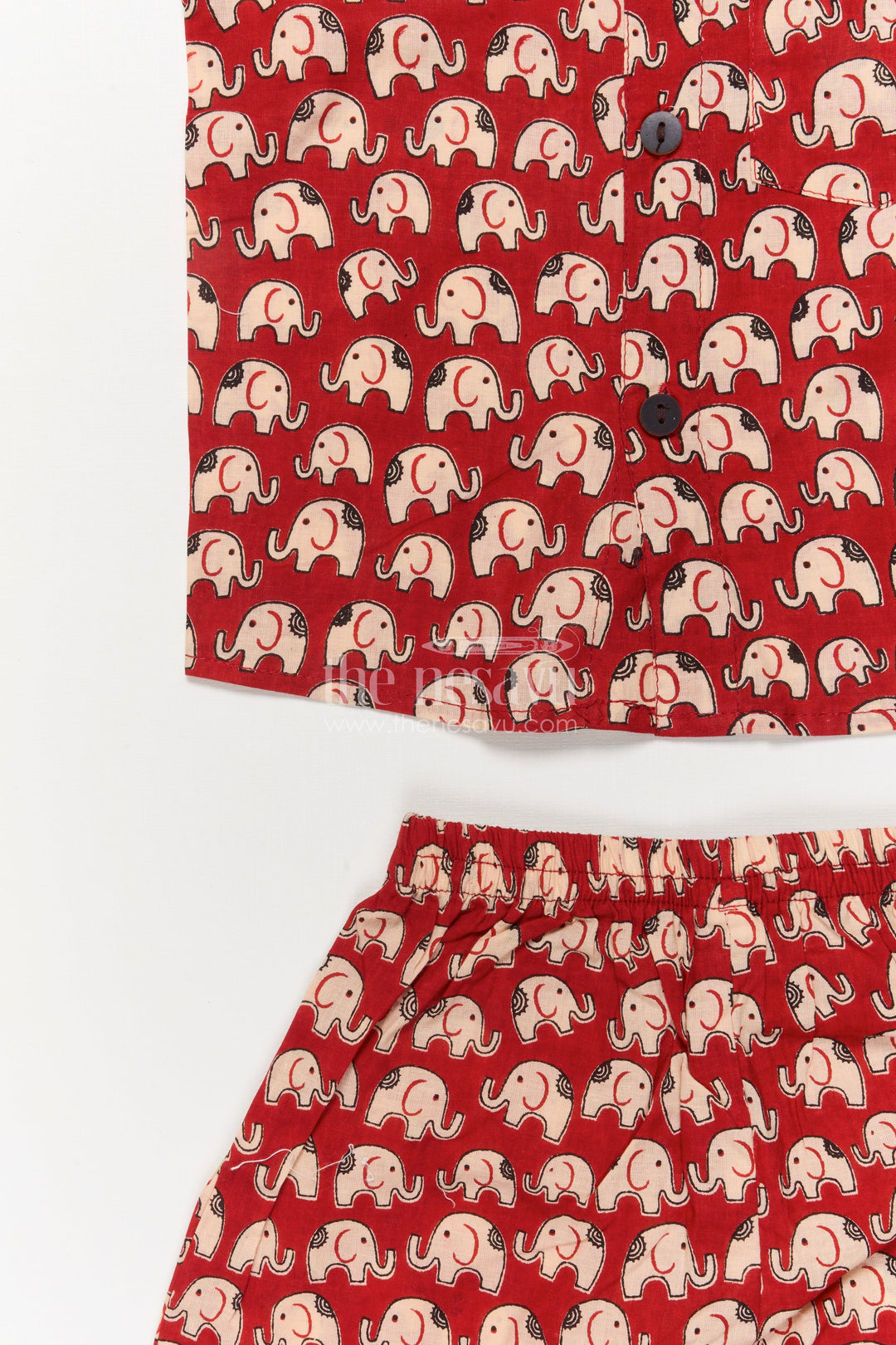 The Nesavu Boys Casual Set Cotton Casual Set for Toddler Boys with All-over Elephant Print Nesavu Nesavu toddler boys cotton casual set with elephant print – playful and breathable daily wear