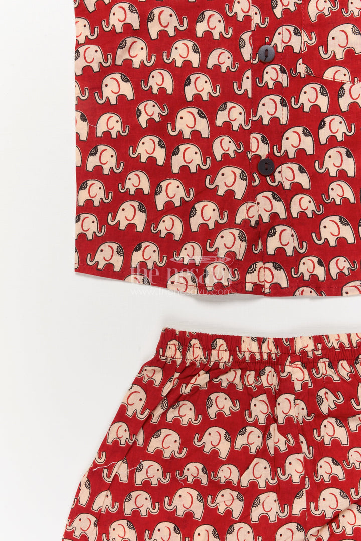 The Nesavu Boys Casual Set Cotton Casual Set for Toddler Boys with All-over Elephant Print Nesavu Nesavu toddler boys cotton casual set with elephant print – playful and breathable daily wear