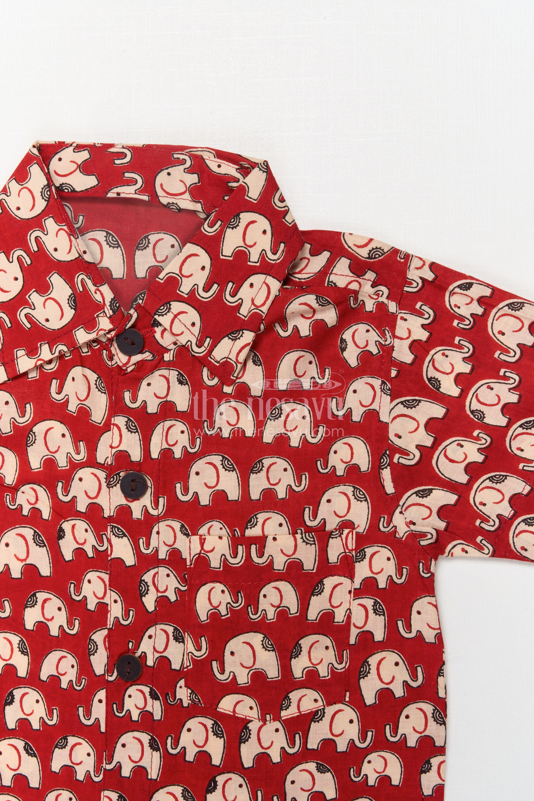 The Nesavu Boys Casual Set Cotton Casual Set for Toddler Boys with All-over Elephant Print Nesavu Nesavu toddler boys cotton casual set with elephant print – playful and breathable daily wear