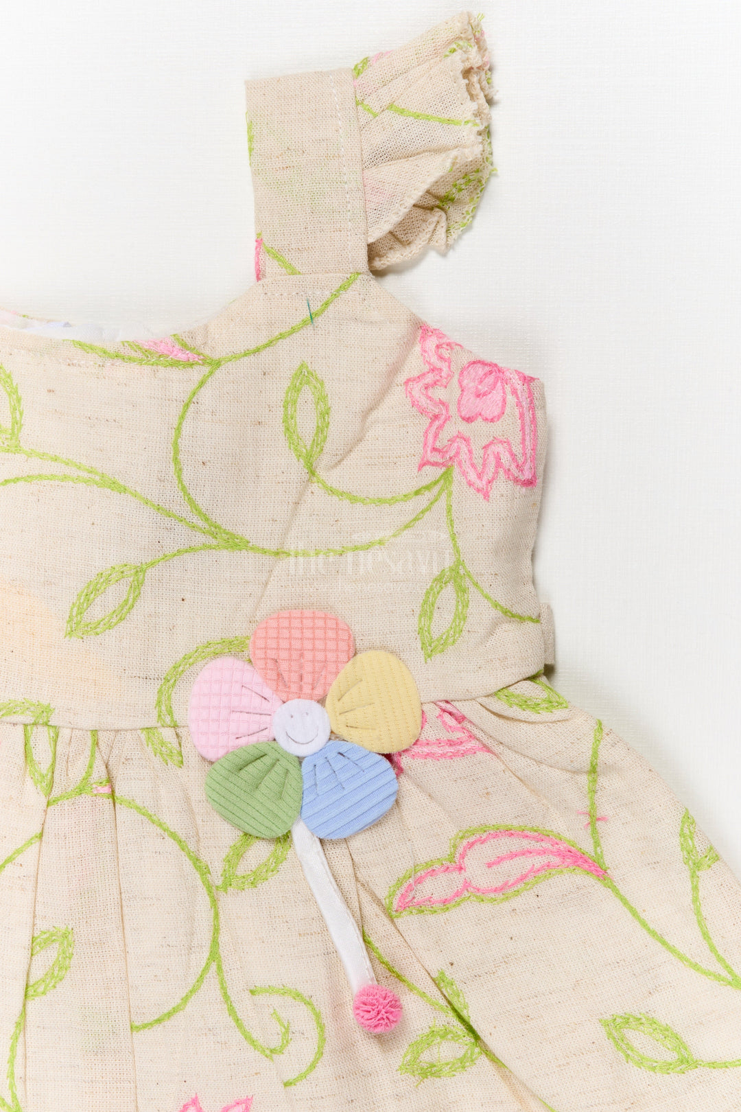 The Nesavu Baby Cotton Frocks Cotton Frock for Baby Girl’s Everyday Comfort and Casual Outings Nesavu Nesavu baby cotton frock with floral thread embroidery and frilled straps for daily comfort