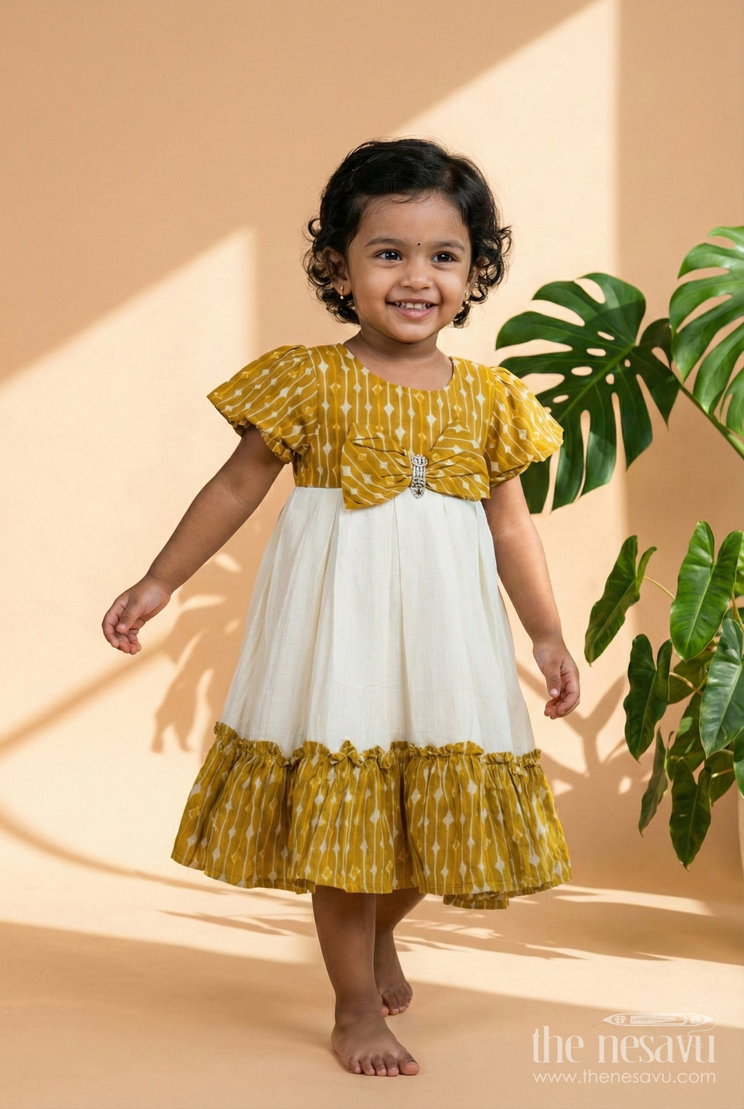 The Nesavu Girls Cotton Frock Cotton Frock for Toddler Girls with Printed Yoke and Ruffle Hem Nesavu 18 (2Y) / Green GFC1961A-18 Nesavu toddler girls cotton frock printed yoke  comfortable stylish daily wear