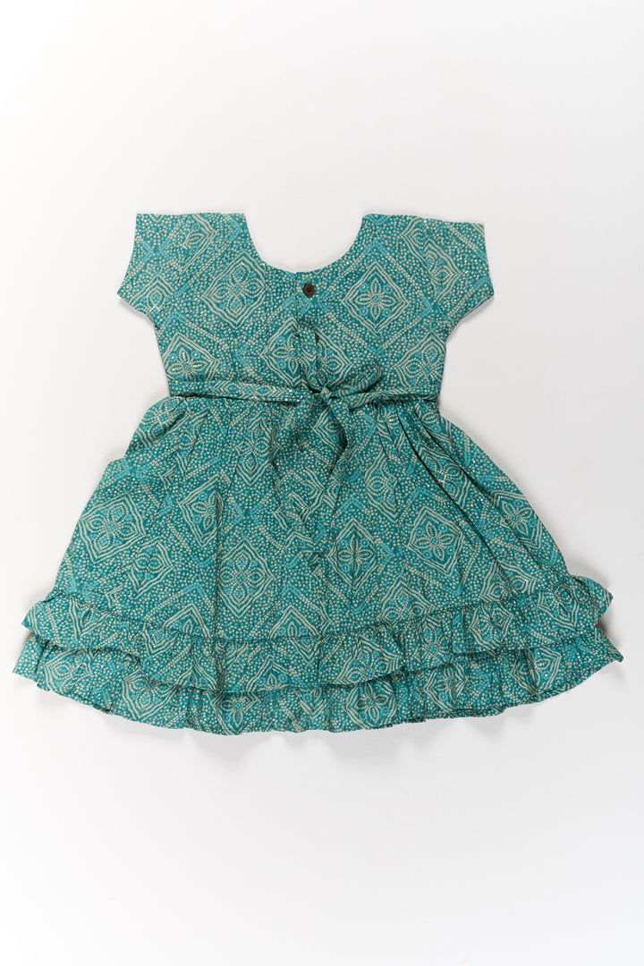 The Nesavu Girls Cotton Frock Elegant Green Cotton Girls Frock with Floral Print and Lace Detailing for Casual Wear Nesavu Nesavu Elegant Green Cotton Girls Frock Floral Print Lace Detailing Casual Wear