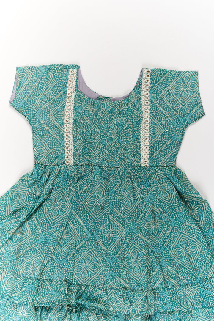 The Nesavu Girls Cotton Frock Elegant Green Cotton Girls Frock with Floral Print and Lace Detailing for Casual Wear Nesavu Nesavu Elegant Green Cotton Girls Frock Floral Print Lace Detailing Casual Wear