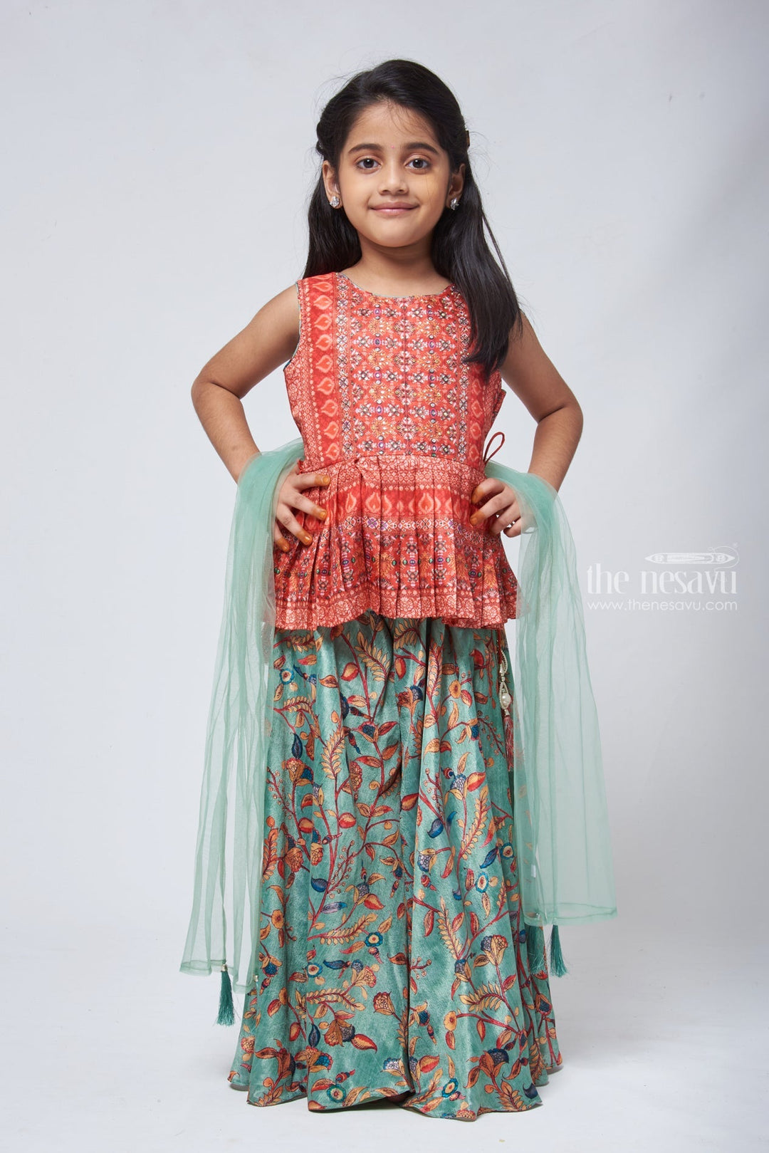 The Nesavu Sets & Suits Exquisite Mirror Embroidered Designer Kurti paired with Green Printed Palazzo: Authentic Indian Glamour. Nesavu 22 (4Y) / Green GPS160A-22 Mirror Embroidered Kurti with Palazzo Suit | Green Designer Dresses | The Nesavu
