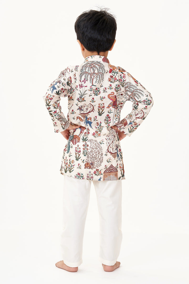 The Nesavu Boys Kurtha Set Fancy Kurta Set for Boys with Ethnic Animal and Floral Digital Prints in Silk Cotton Blend Nesavu Nesavu Fancy Kurta Set Boys Silk Cotton Blend Ethnic Elephant Floral Digital Prints