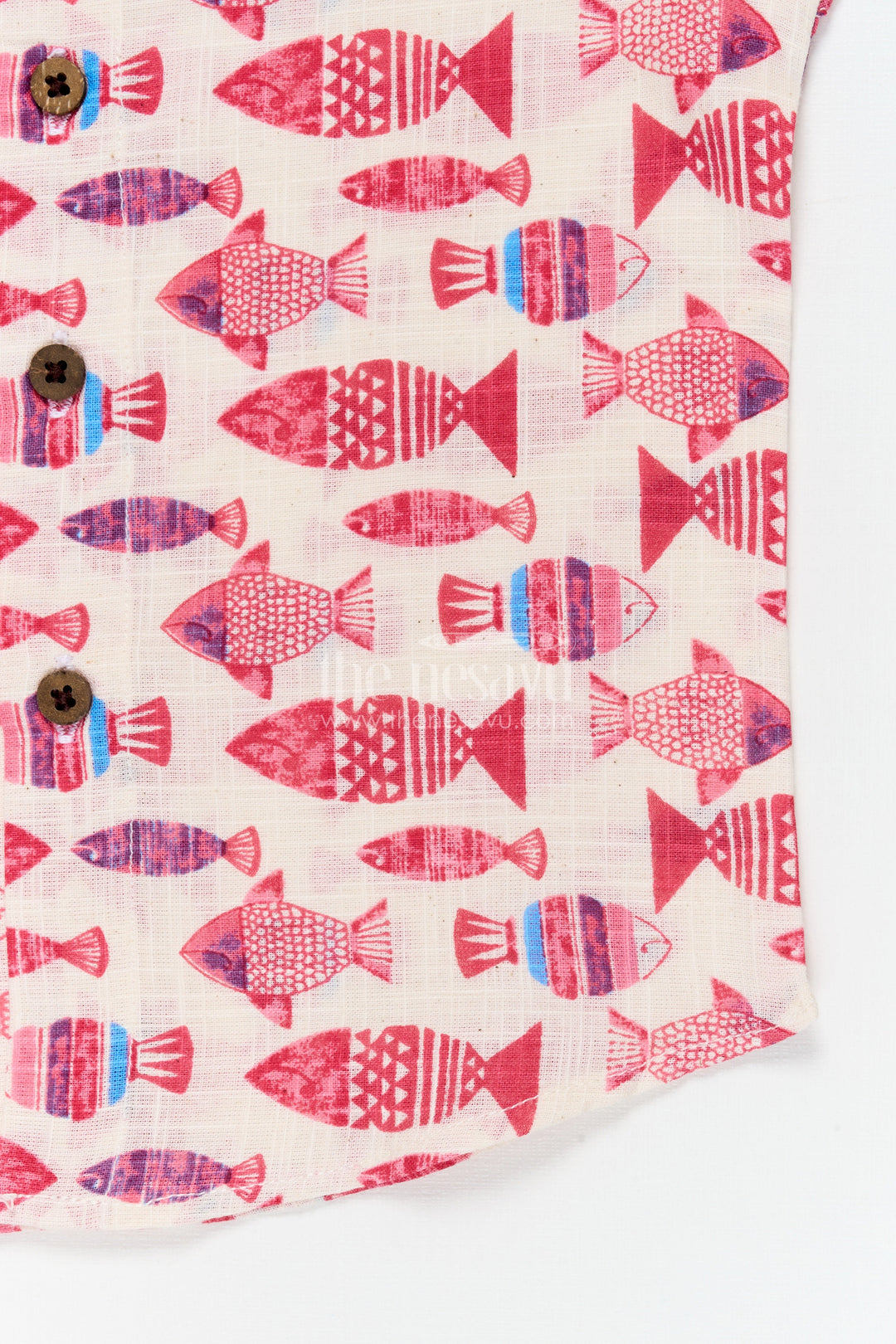 The Nesavu Baby Jablas Fish Print Baby Jabla for Breezy Beach-inspired Style Nesavu 10 (NB) / Pink / Cotton IF049A-10 Nesavu baby jabla with fish print in cotton – sleeveless top for summer and beach-inspired looks
