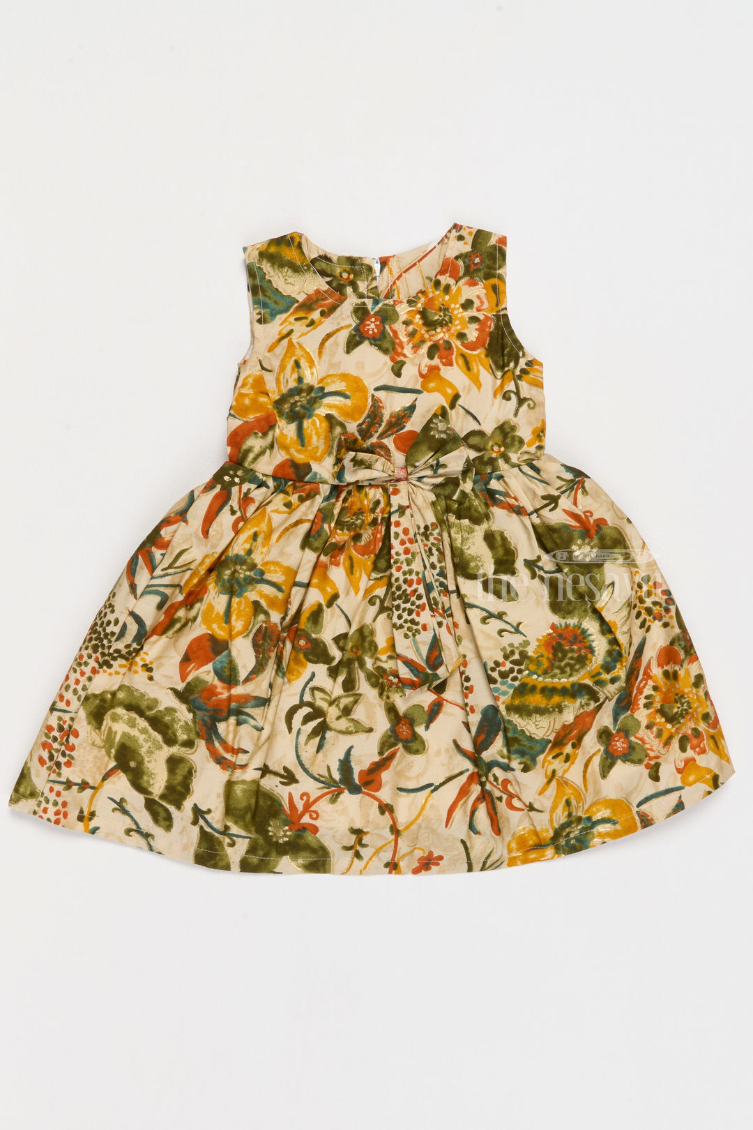 The Nesavu Girls Cotton Frock Floral Cotton Frock for Girls with Vibrant Print and Sleeveless Design Nesavu 18 (2Y) / Multicolor GFC1577A-18 Nesavu Floral Cotton Frock Girls Sleeveless Design Vibrant Prints