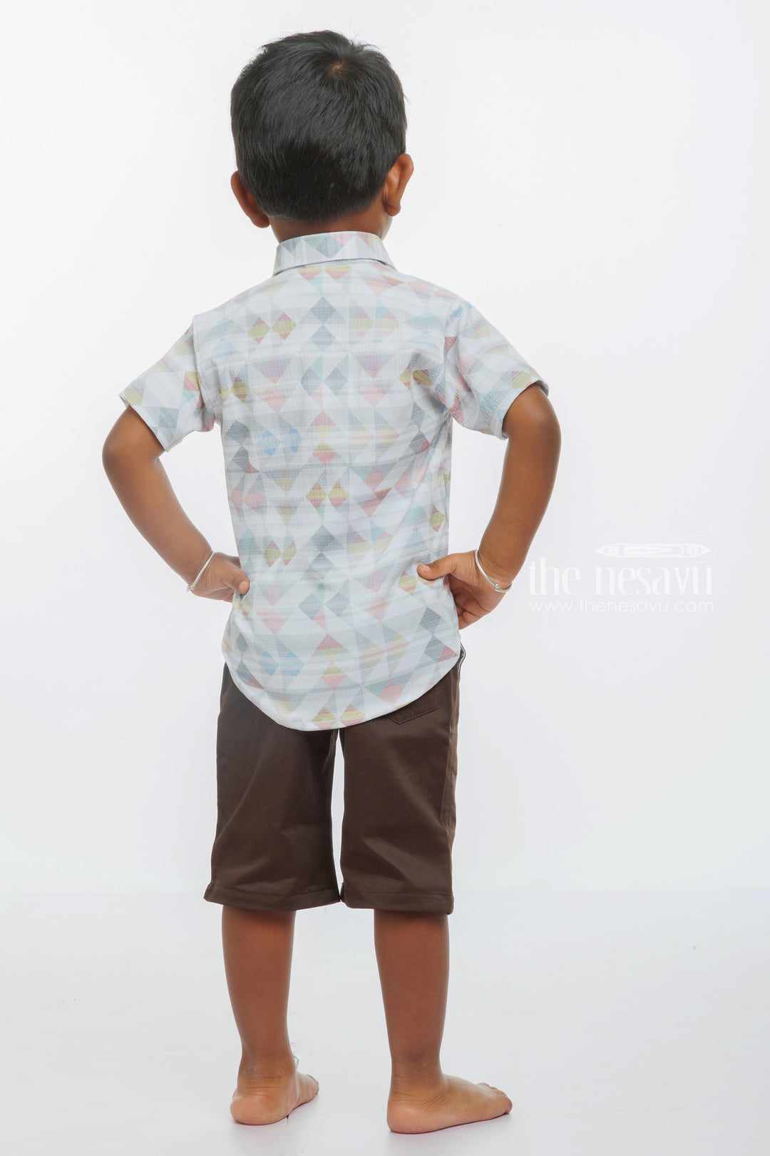 The Nesavu Boys Casual Set Geometric Cool Casual Shirt and Shorts Set for Boys Nesavu Shop Boys Geometric Print Shirt and Shorts Outfit | Stylish Casual Sets for Kids | The Nesavu