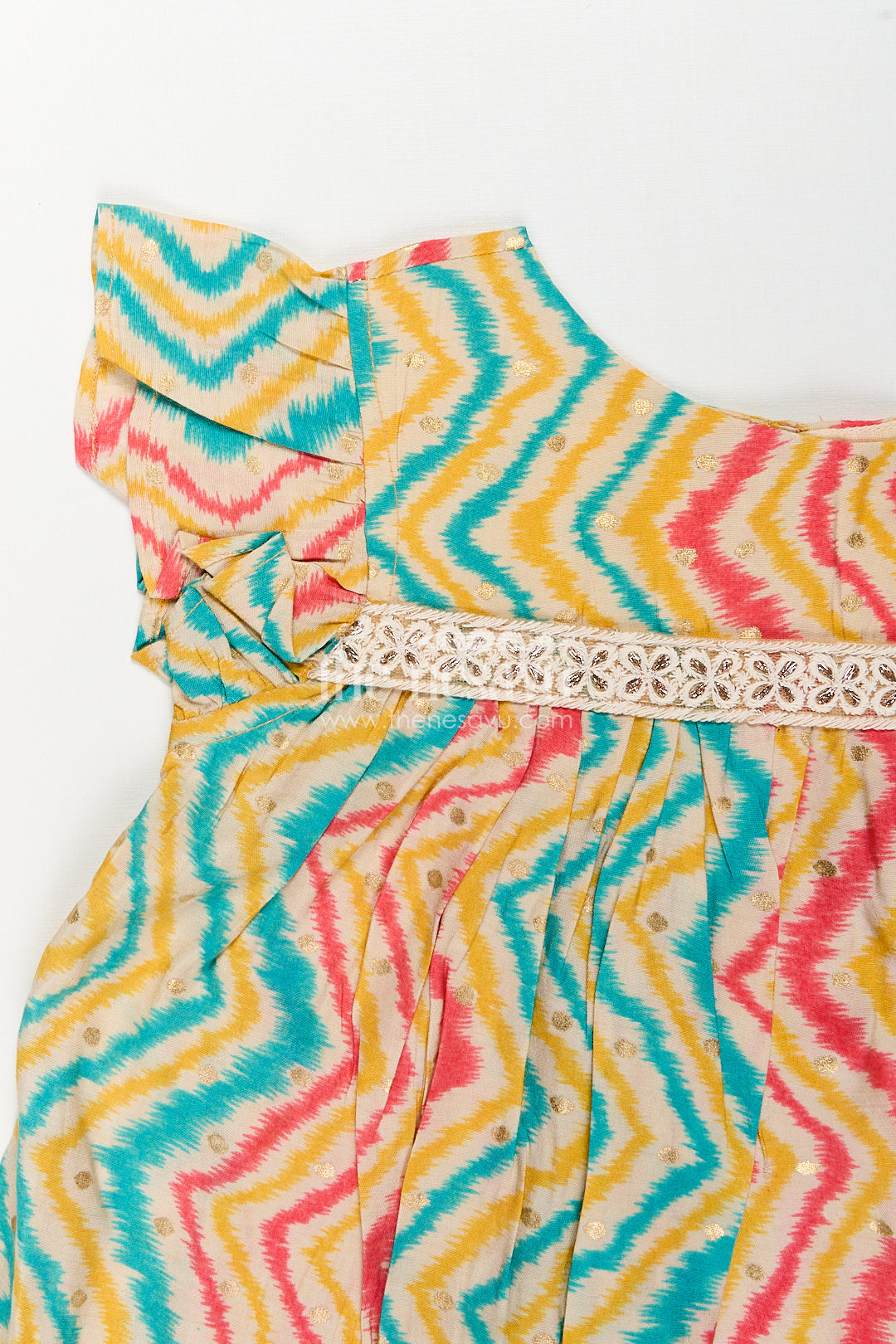 The Nesavu Girls Fancy Frock Girls Aesthetic Frock Design in Modal Silk with Multicolor Zigzag Print and Classic Ruffle Trims Nesavu Nesavu Girls Aesthetic Frock Design Modal Silk Zigzag Print Ruffle Sleeves