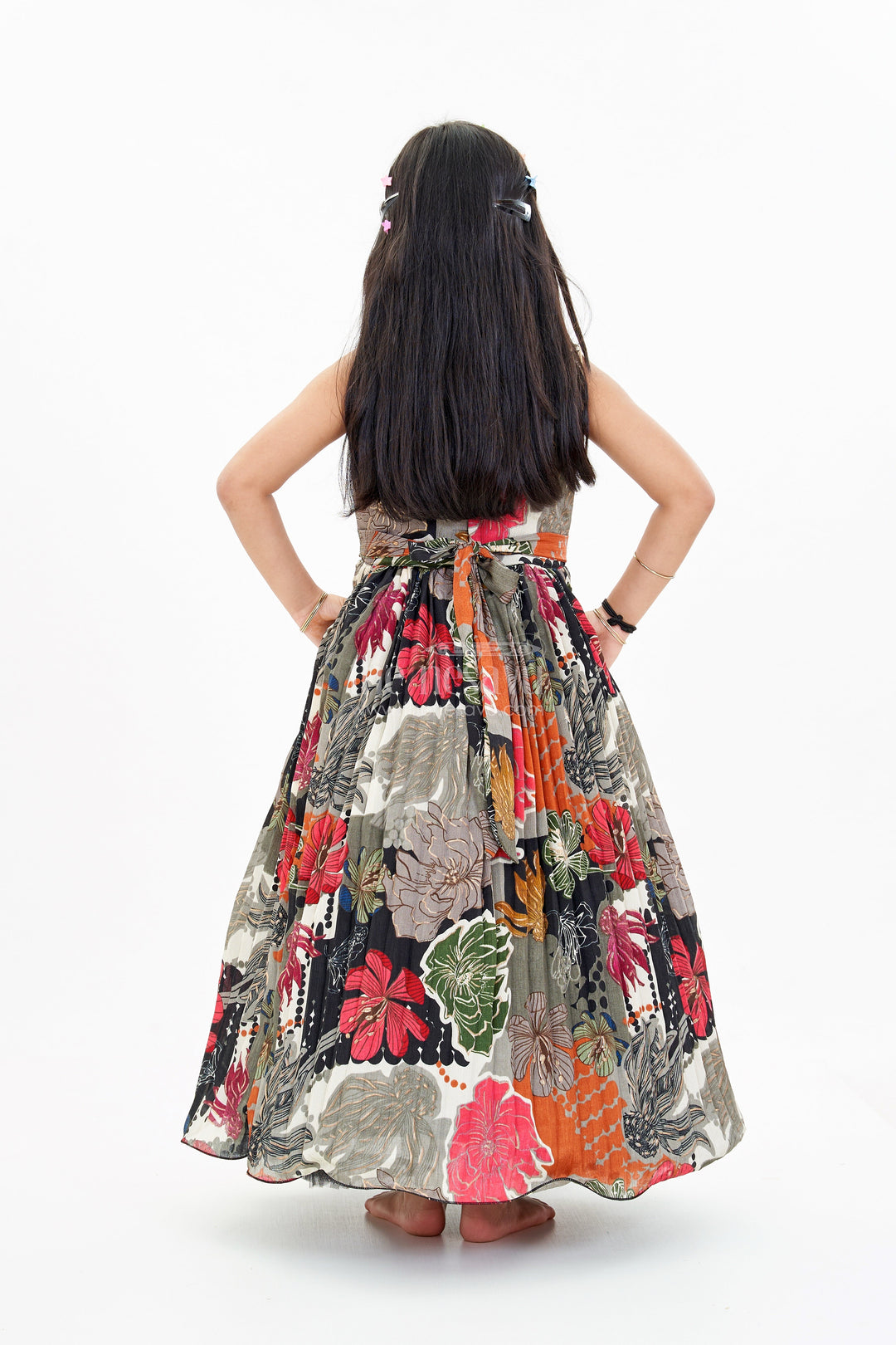 The Nesavu Girls Silk Gown Girls Black Sequin Evening Gown with Digital Floral Print and Embroidered Waist Belt Nesavu Nesavu Girls Black Sequin Evening Gown Floral Digital Print Embellished Waist Belt