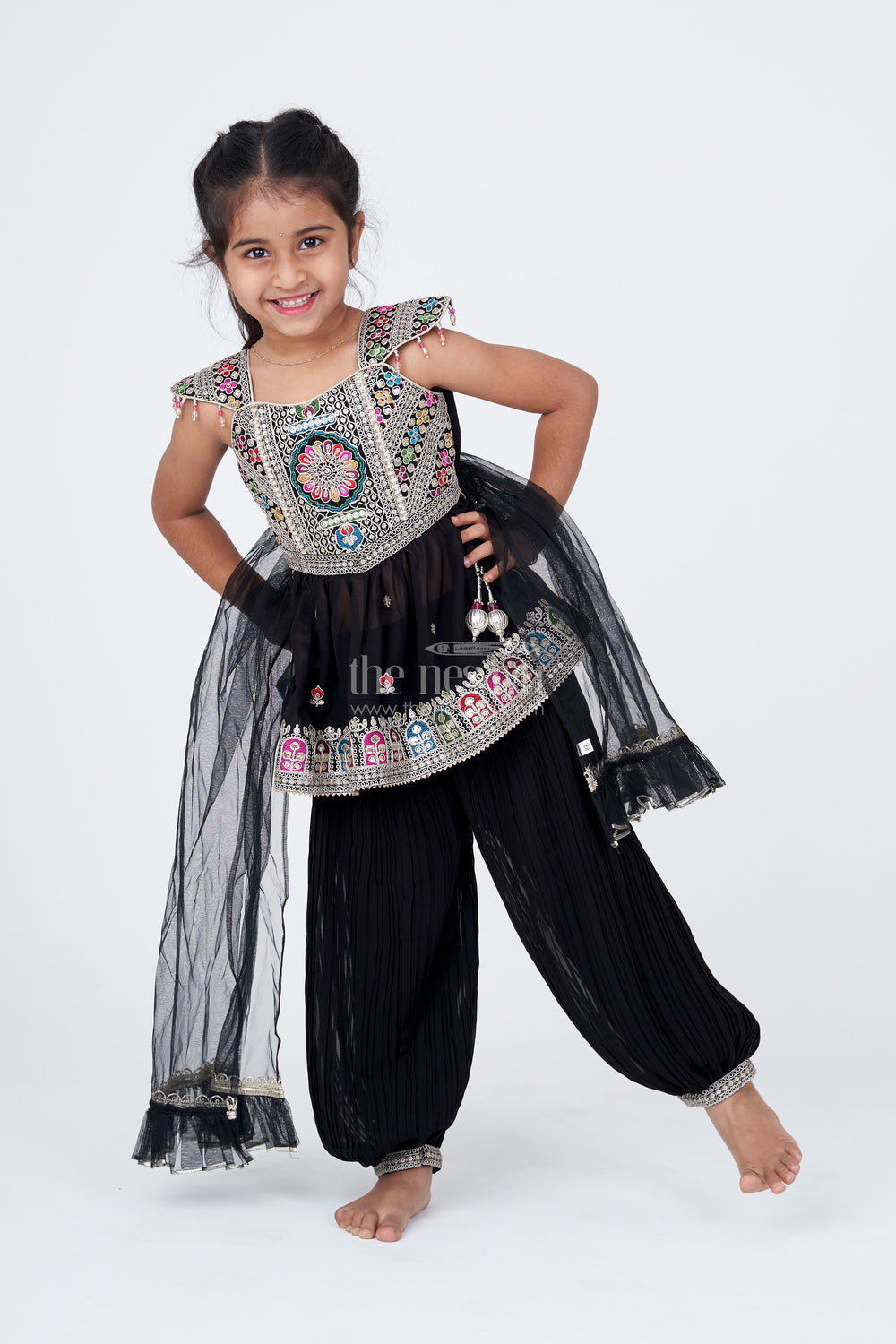 The Nesavu Girls Churidar Sets Girls Black Suit Set with Dupatta in Georgette Featuring Multicolor Thread Embroidery and Sequin Accents Nesavu 16 (1Y) / Black GPS561A-16 Nesavu Girls Black Suit Set Dupatta Georgette Colorful Embroidery Mirror Accents