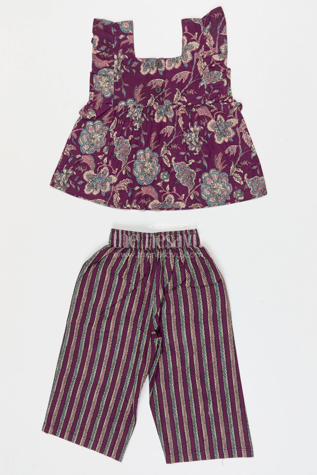 The Nesavu Girls Co-Ord Sets Girls Breathable Cotton Outfit for Summer Holidays Nesavu Nesavu Girls Breathable Cotton Co Ord Set For Summer Holidays And Park Outings