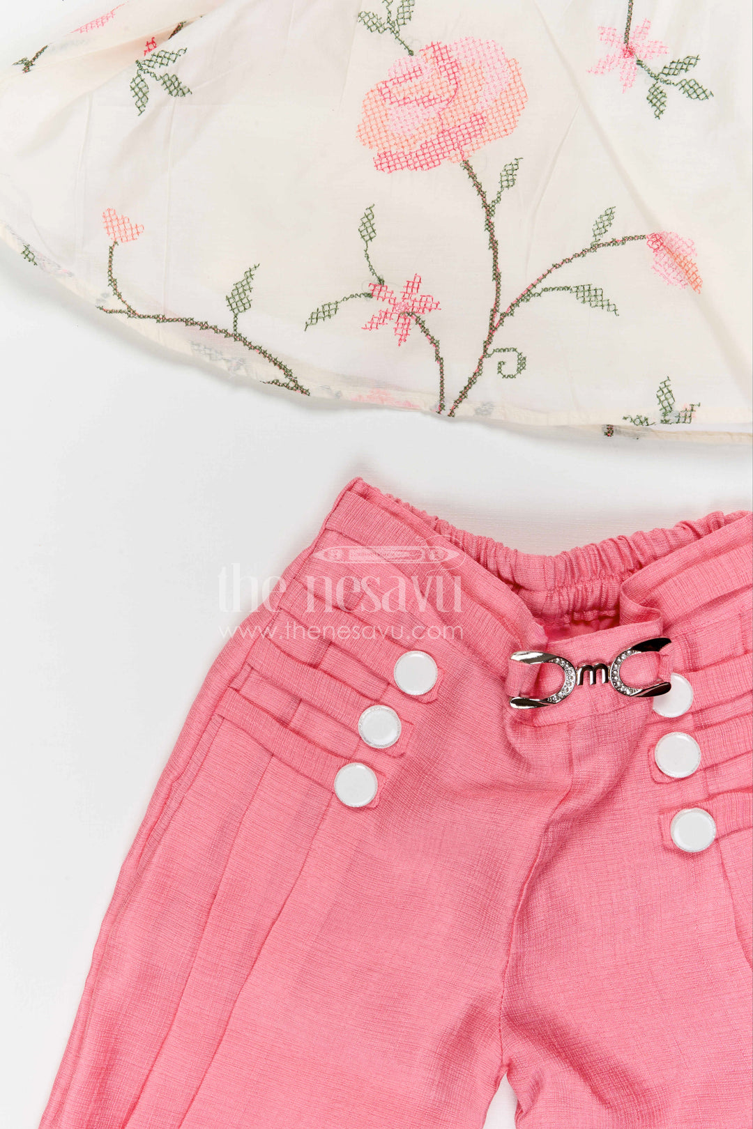 The Nesavu Girls Casual Set Girls Casual Outfit Set for Summer Outings and Comfortable Everyday Wear Nesavu Nesavu girls cotton blend casual set with thread embroidery for summer outings and play