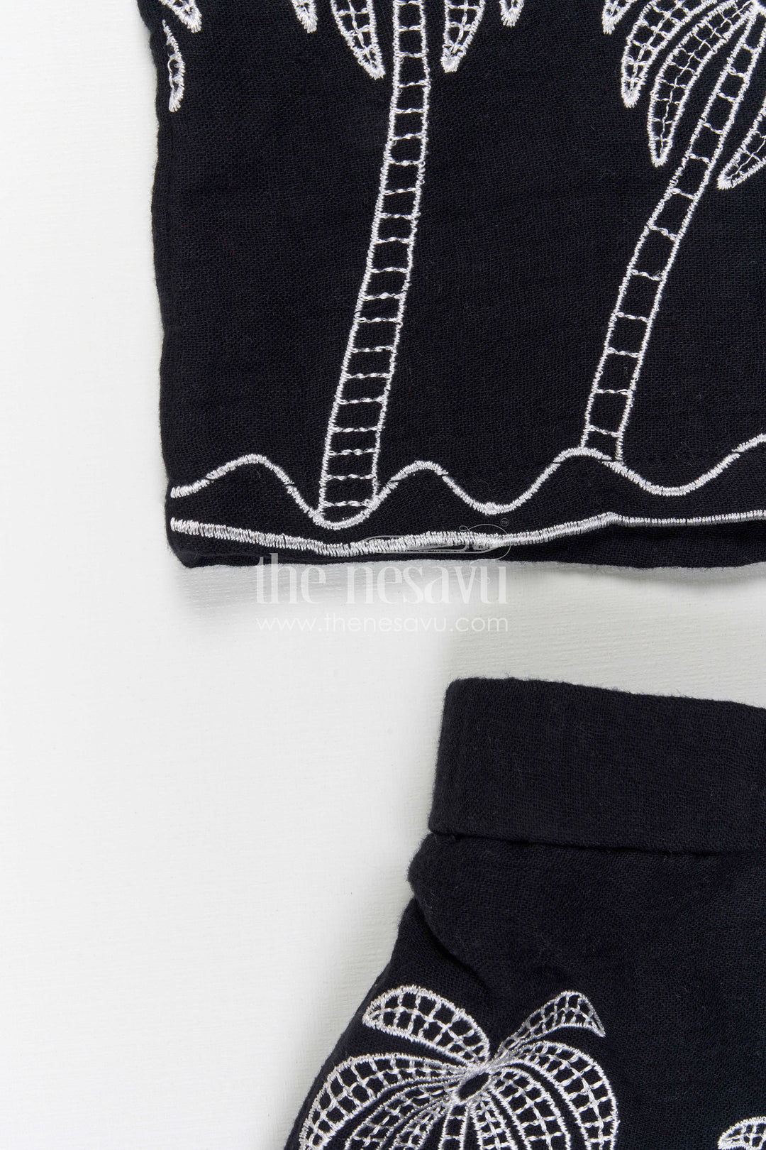The Nesavu Girls Co-Ord Sets Girls Co Ord Outfit for Travel Days and Casual Outings Nesavu Nesavu Girls Muslin Cotton Co Ord Outfit For Travel And Outings With Embroidered Palm Design