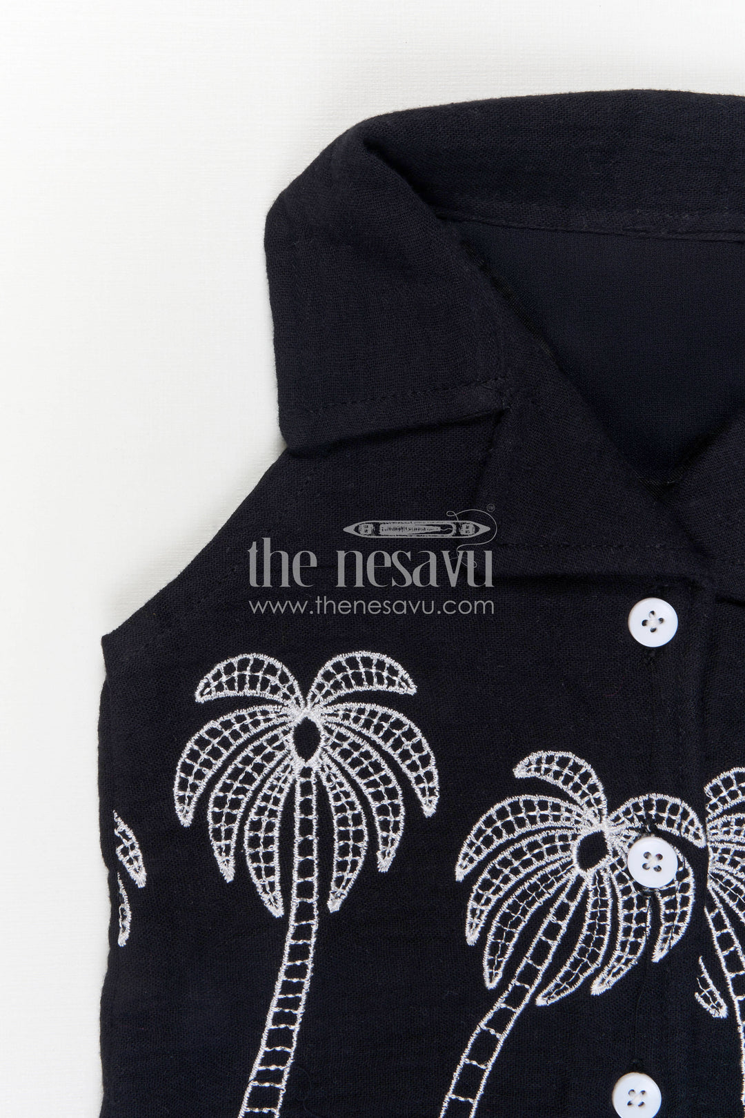 The Nesavu Girls Co-Ord Sets Girls Co Ord Outfit for Travel Days and Casual Outings Nesavu Nesavu Girls Muslin Cotton Co Ord Outfit For Travel And Outings With Embroidered Palm Design