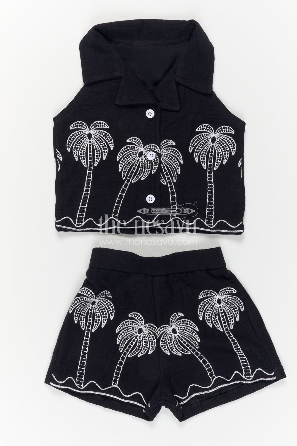 The Nesavu Girls Co-Ord Sets Girls Co Ord Outfit for Travel Days and Casual Outings Nesavu Nesavu Girls Muslin Cotton Co Ord Outfit For Travel And Outings With Embroidered Palm Design
