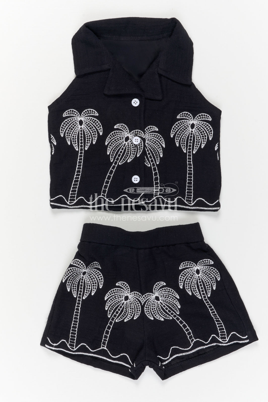 The Nesavu Girls Co-Ord Sets Girls Co Ord Outfit for Travel Days and Casual Outings Nesavu Nesavu Girls Muslin Cotton Co Ord Outfit For Travel And Outings With Embroidered Palm Design
