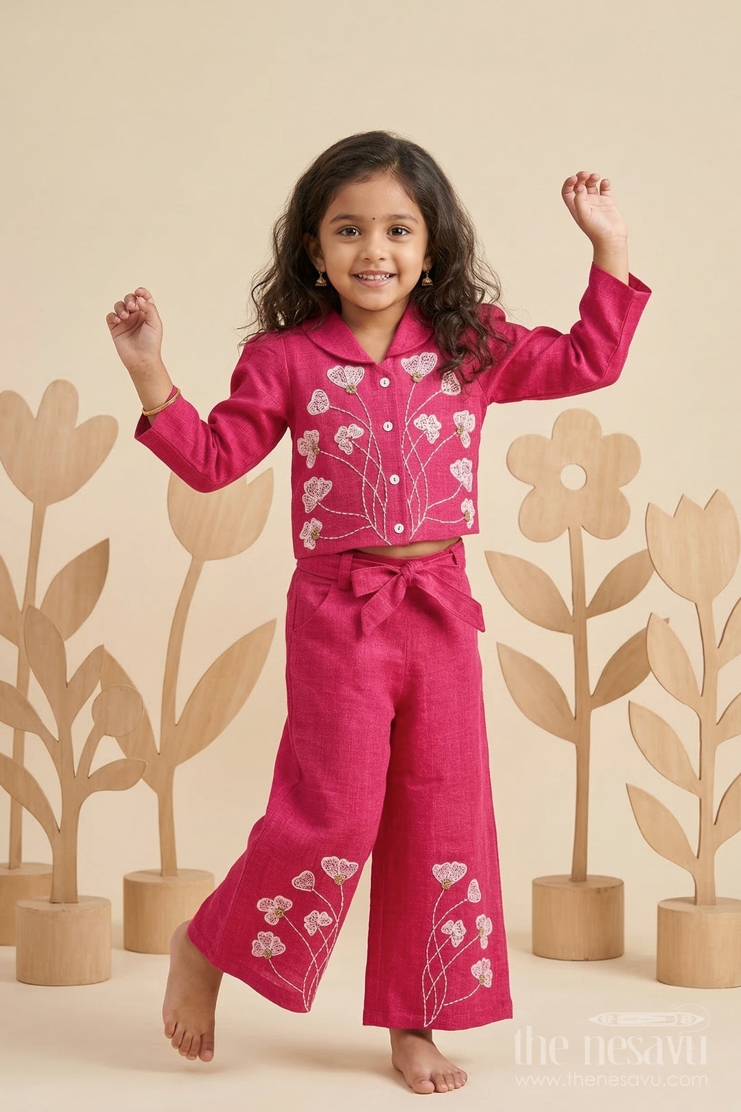 The Nesavu Girls Co-Ord Sets Girls Co Ord Set for Festive Outings and Family Gatherings Nesavu 24 (5Y) / Pink / Cotton GCS017A-24 Nesavu girls cotton co ord set with thread embroidery for festive wear