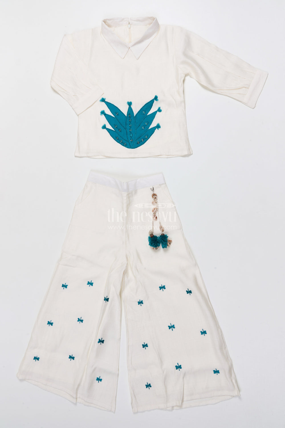 The Nesavu Girls Co-Ord Sets Girls Co-Ord Set with Applique Embroidery for Ethnic Days and Festive Events Nesavu 18 (2Y) / Blue GPS902B-18 Nesavu girls co-ord set embroidery applique perfect festive wear school ethnic day