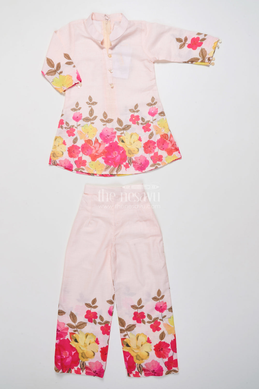 The Nesavu Girls Co-Ord Sets Girls Co-Ord Set with Floral Digital Print A Comfy Festive Pick for All Occasions Nesavu 24 (5Y) / Cream GPS671A-24 Nesavu girls floral co-ord set digital print ethnic casual fusion wear festive days
