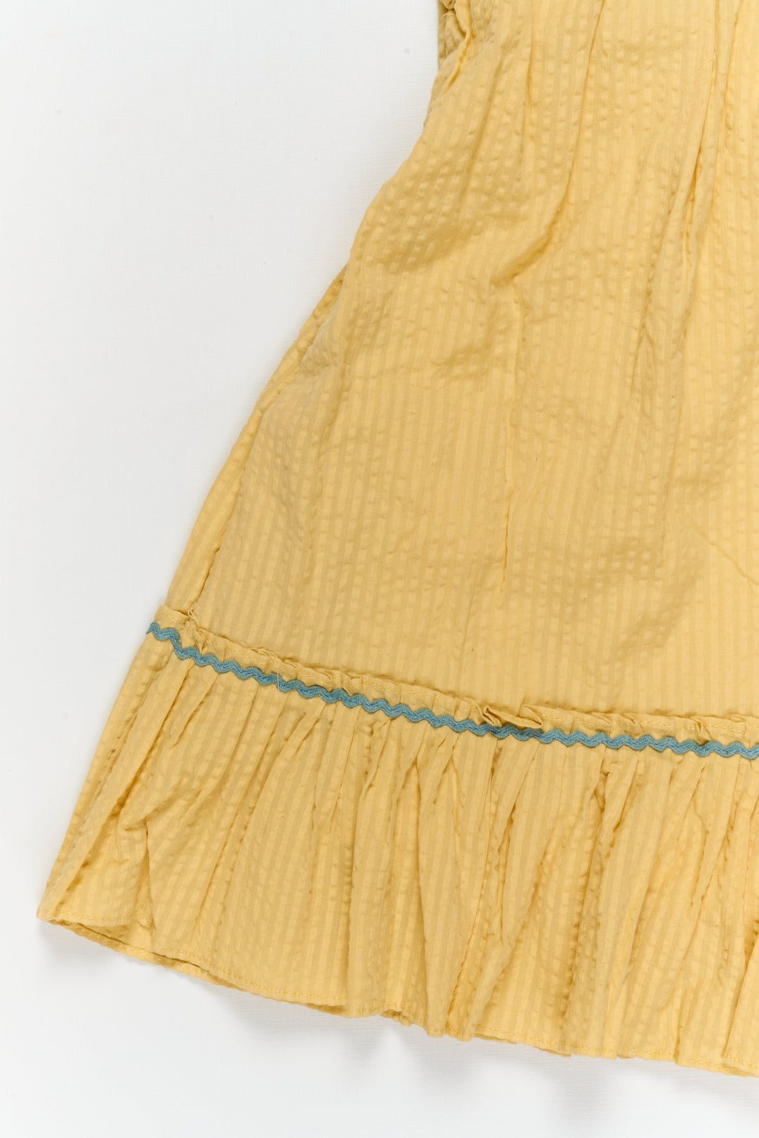 The Nesavu Girls Cotton Frock Girls Cotton Frock with Ruffles for Playful Twirls and Casual Wear Nesavu Nesavu girls cotton frock in seer sucker fabric with ruffles – ideal for twirls, park days, and summer fun