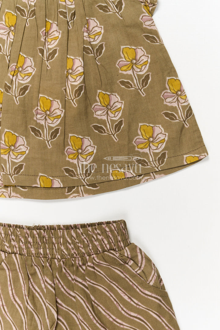 The Nesavu Girls Casual Set Girls Cotton Set for Daily Wear and Fun Activities Nesavu Nesavu girls cotton casual set with digital print for everyday wear and playful activities