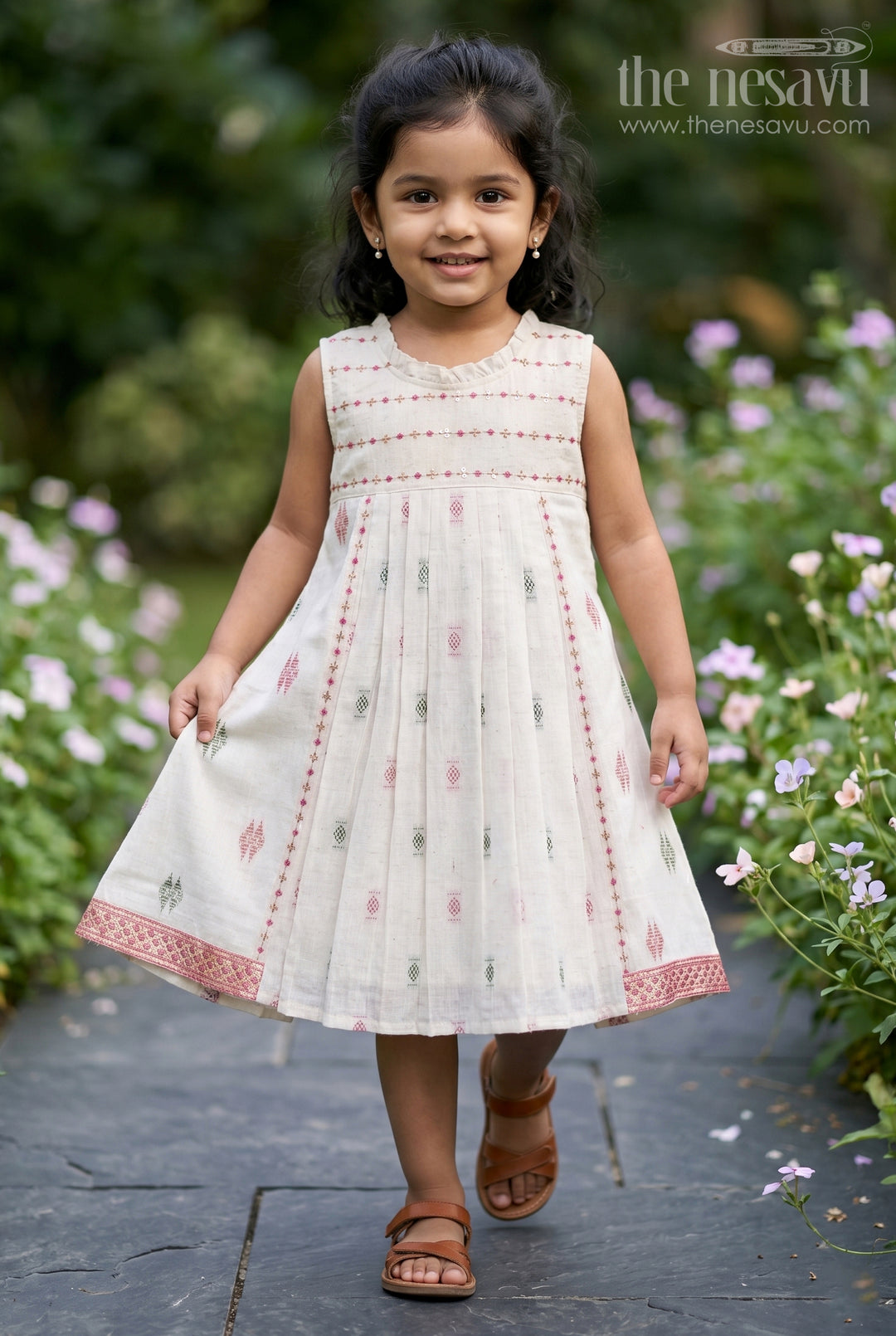 The Nesavu Girls Cotton Frock Girls Cotton Type Frock for Daily Wear and Casual Outings Nesavu 22 (4Y) / Cream / Cotton GFC2244A-22 Nesavu Girls Cotton Frock With Thread Embroidery For Daily Wear Sleeveless Comfortable Outfit