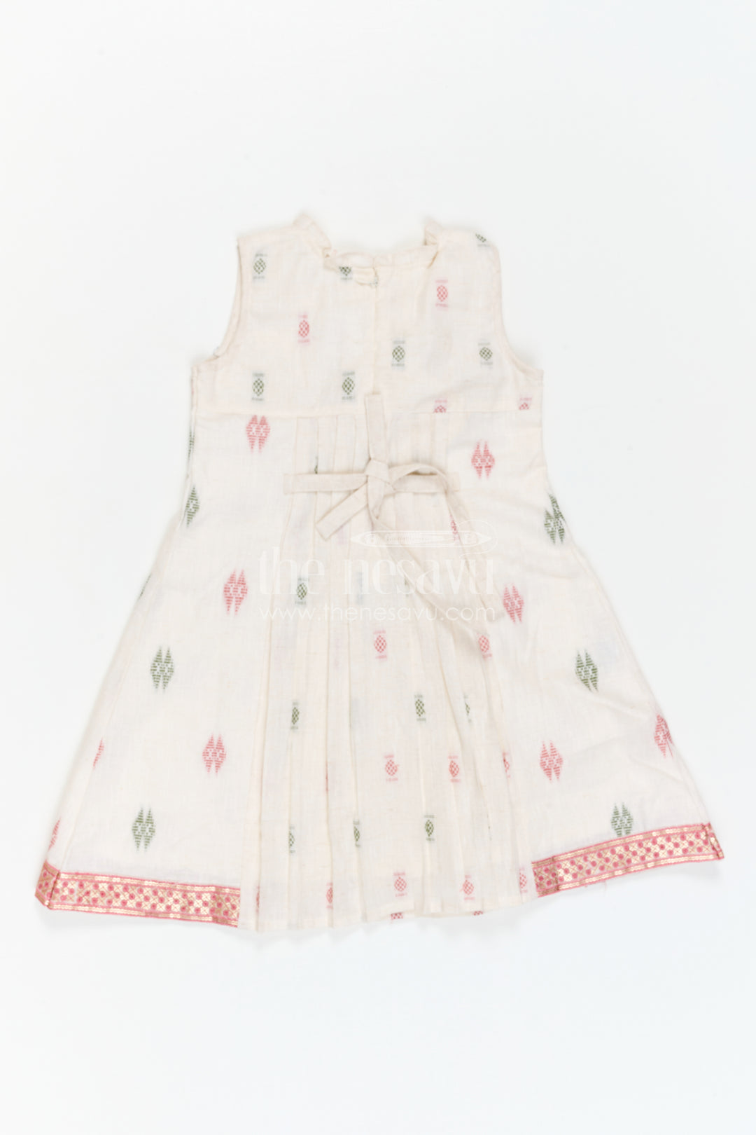 The Nesavu Girls Cotton Frock Girls Cotton Type Frock for Daily Wear and Casual Outings Nesavu Nesavu Girls Cotton Frock With Thread Embroidery For Daily Wear Sleeveless Comfortable Outfit