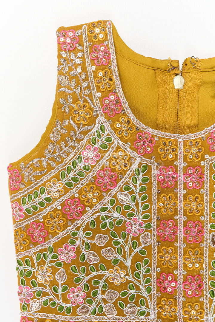 The Nesavu Girls Ethnic Lehenga Girls Ethnic Lehenga with Embroidered Blouse and Tassel Detail for Festive Occasions Nesavu Nesavu girls ethnic lehenga with embroidered blouse and tassel tie-up for festive celebrations