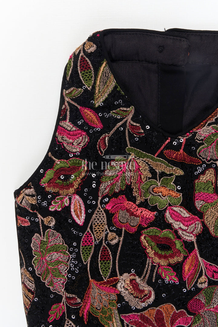 The Nesavu Girls Ethnic Lehenga Girls Ethnic Lehenga with Halter Blouse for Weddings and Family Events Nesavu Nesavu girls georgette lehenga set with halter neck embroidered blouse for festive weddings