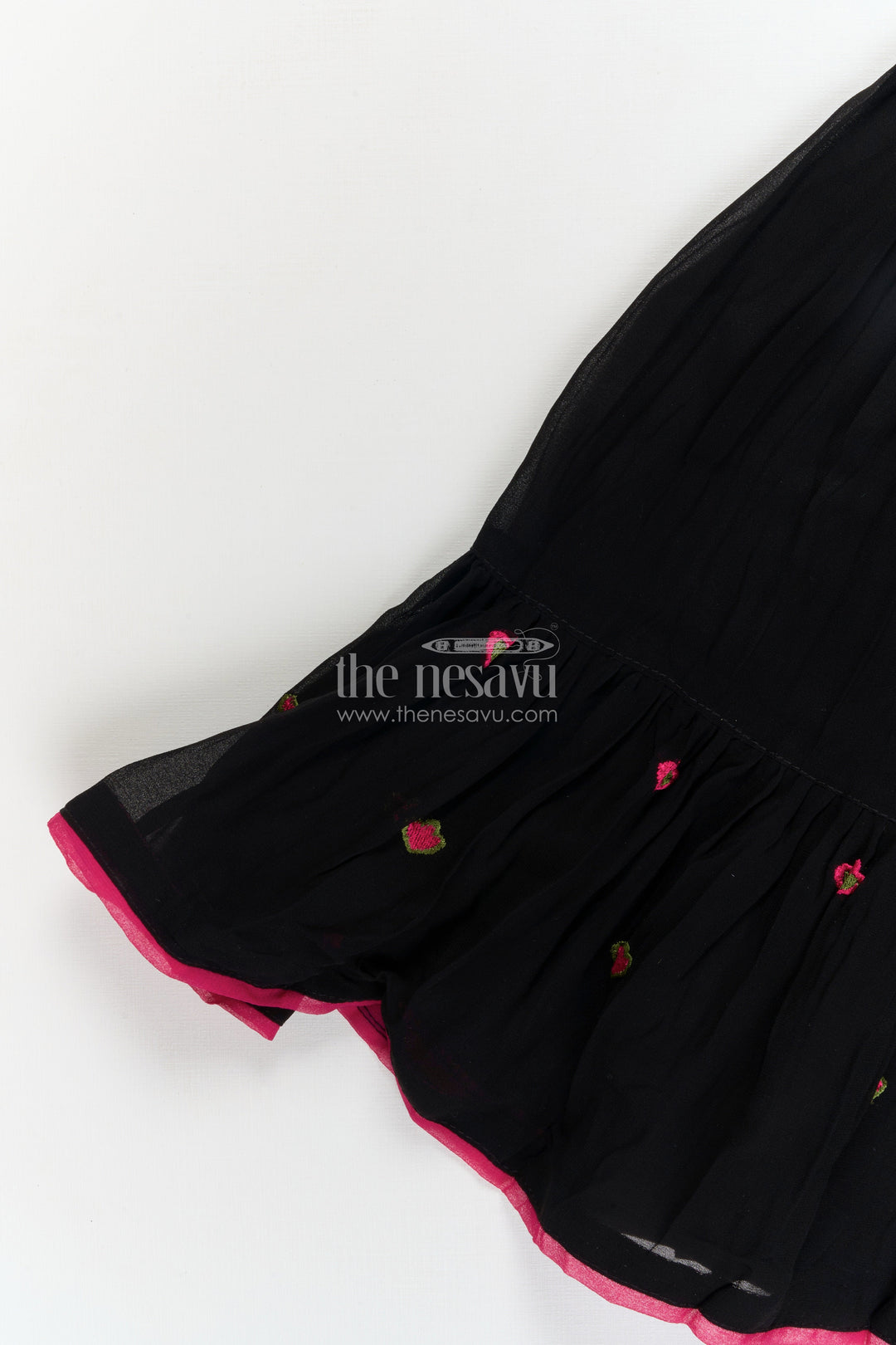 The Nesavu Girls Ethnic Lehenga Girls Ethnic Lehenga with Halter Blouse for Weddings and Family Events Nesavu Nesavu girls georgette lehenga set with halter neck embroidered blouse for festive weddings