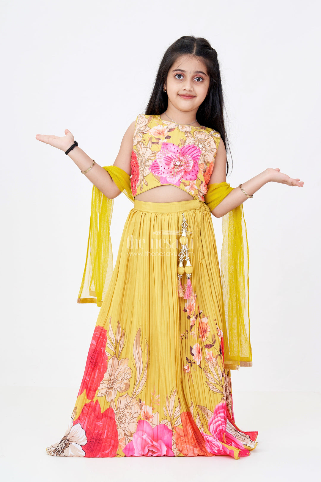 The Nesavu Girls Lehenga Choli Girls Floral Lehenga Set for Wedding with Embroidered Sleeveless Blouse and Dupatta Nesavu 24 (5Y) / Gold GL569A-24 Nesavu Girls Floral Printed Wedding Lehenga Set Embroidered Blouse Dupatta