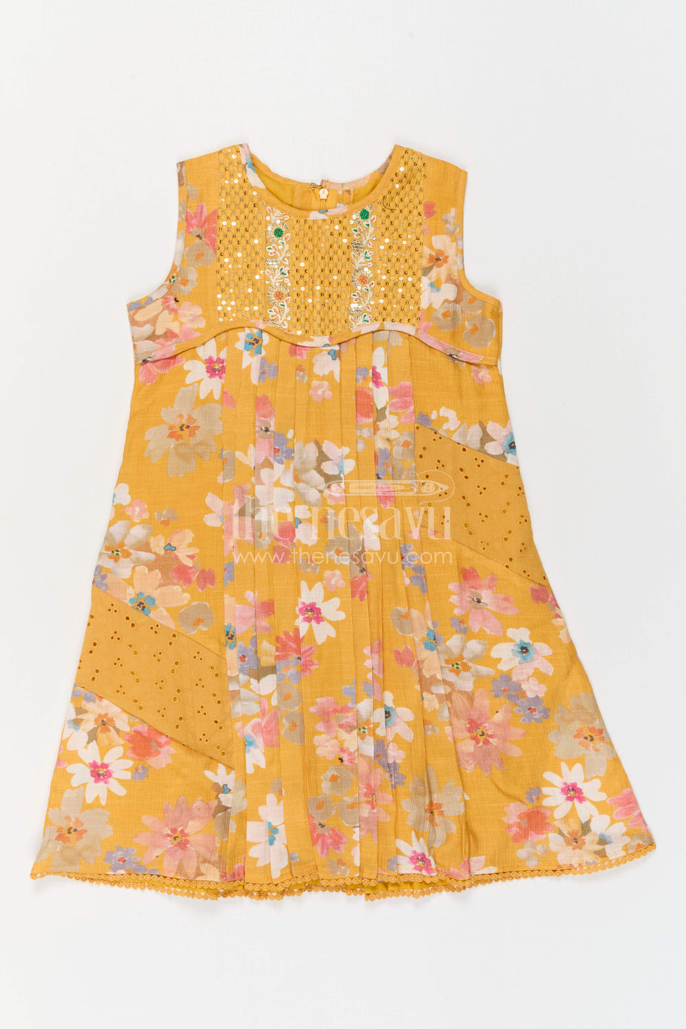 The Nesavu Girls Cotton Frock Girls Frock for Festive Outings and Birthday Celebrations Nesavu Nesavu Girls Cotton Frock For Festive Outings And Birthday Celebrations With Floral Digital Print Design