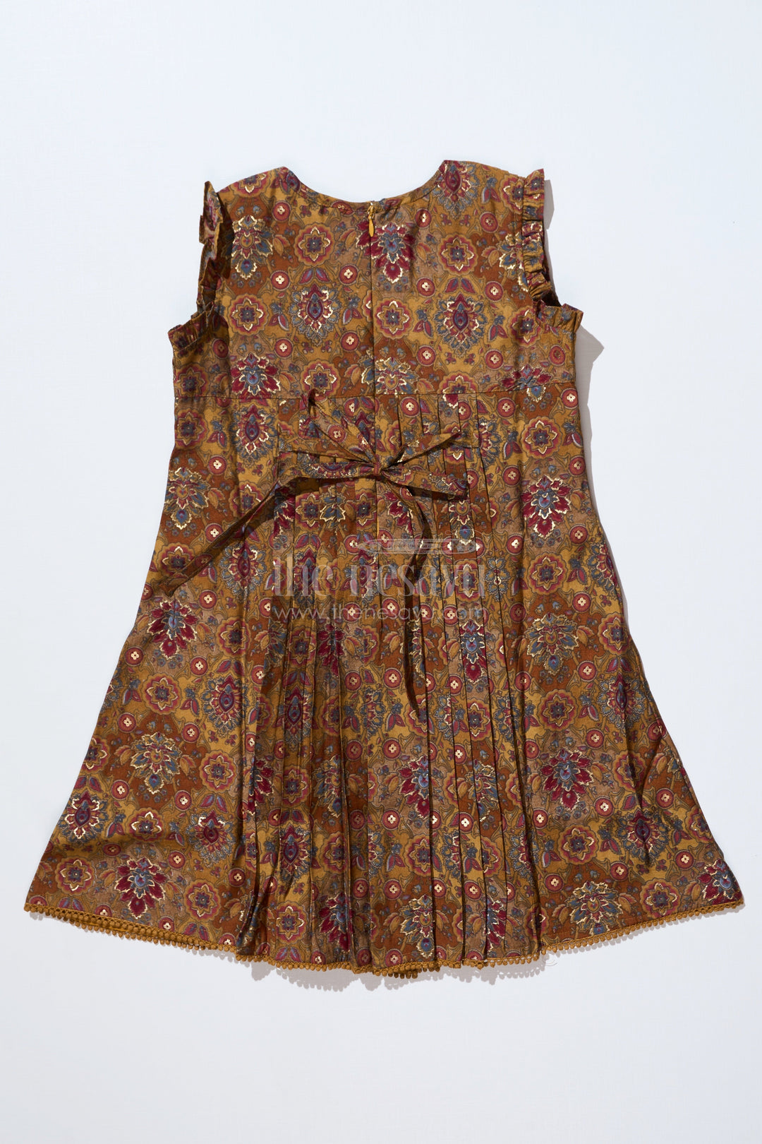 The Nesavu Girls Cotton Frock Girls Frock in Cotton with Vintage Floral Patterns and Pleated Detailing for an Elegant Look Nesavu Girls Frock Cotton Vintage Floral Prints Elegant Pleated Detailing | The Nesavu