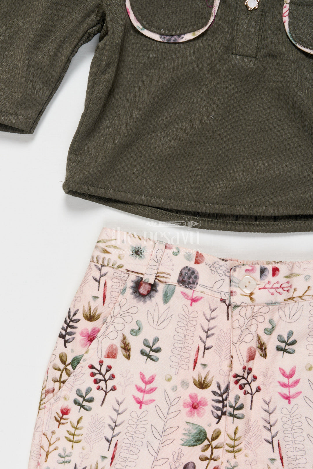 The Nesavu Girls Co-Ord Sets Girls Green Top with Printed Pants – Trendy Cotton Co-ord Set Nesavu Nesavu girls cotton co-ord set with green top and printed pants