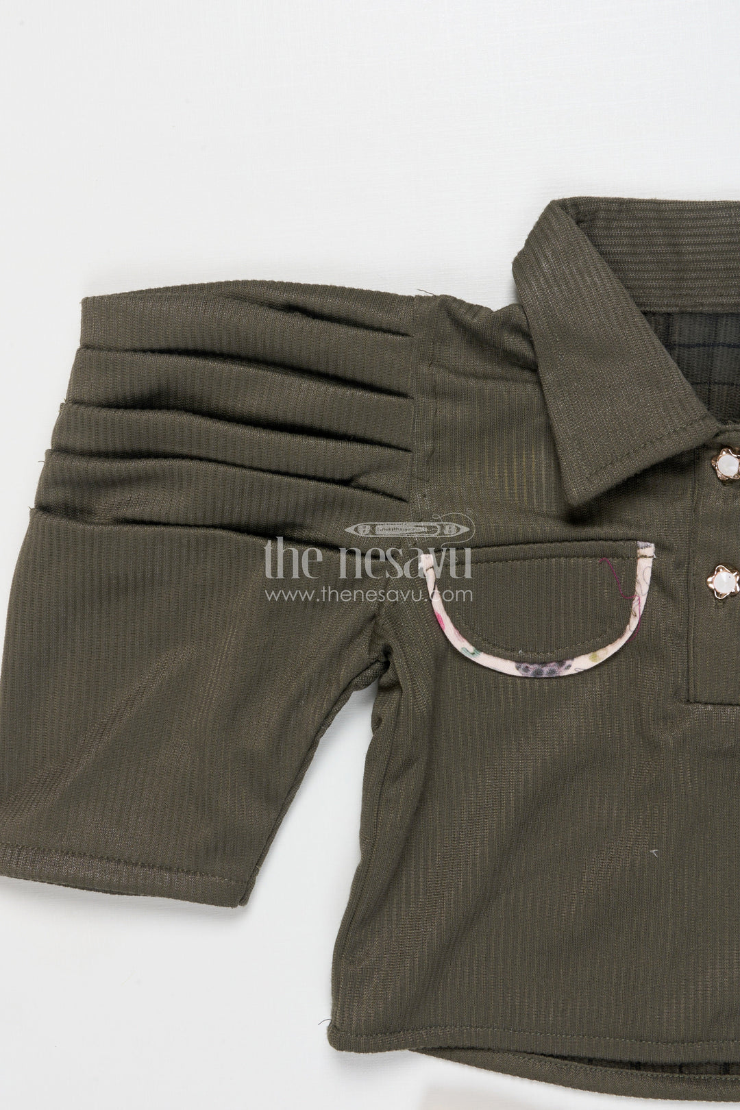 The Nesavu Girls Co-Ord Sets Girls Green Top with Printed Pants – Trendy Cotton Co-ord Set Nesavu Nesavu girls cotton co-ord set with green top and printed pants