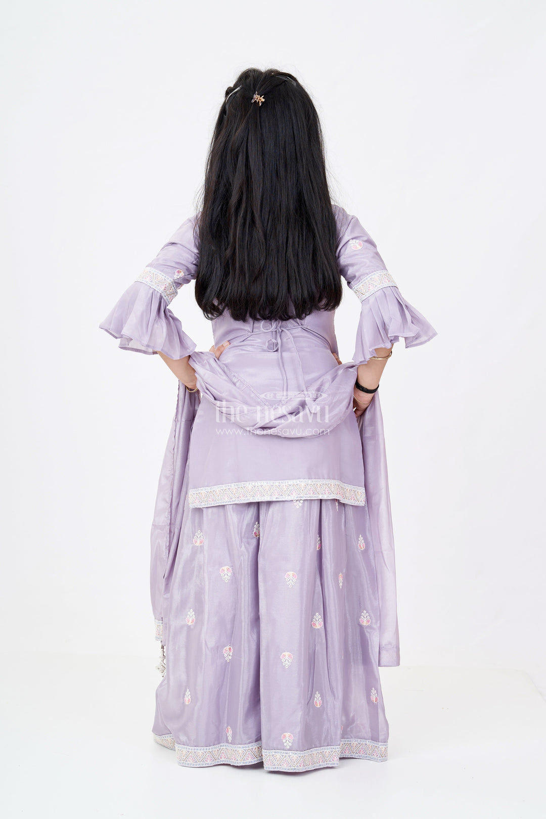 The Nesavu Girls Sharara / Plazo Set Girls Grey Sharara Set with Embroidered Kurta and Bell Sleeve Detailing Nesavu Nesavu Girls Embroidered Grey Sharara Set Floral Threadwork Elegant Dupatta