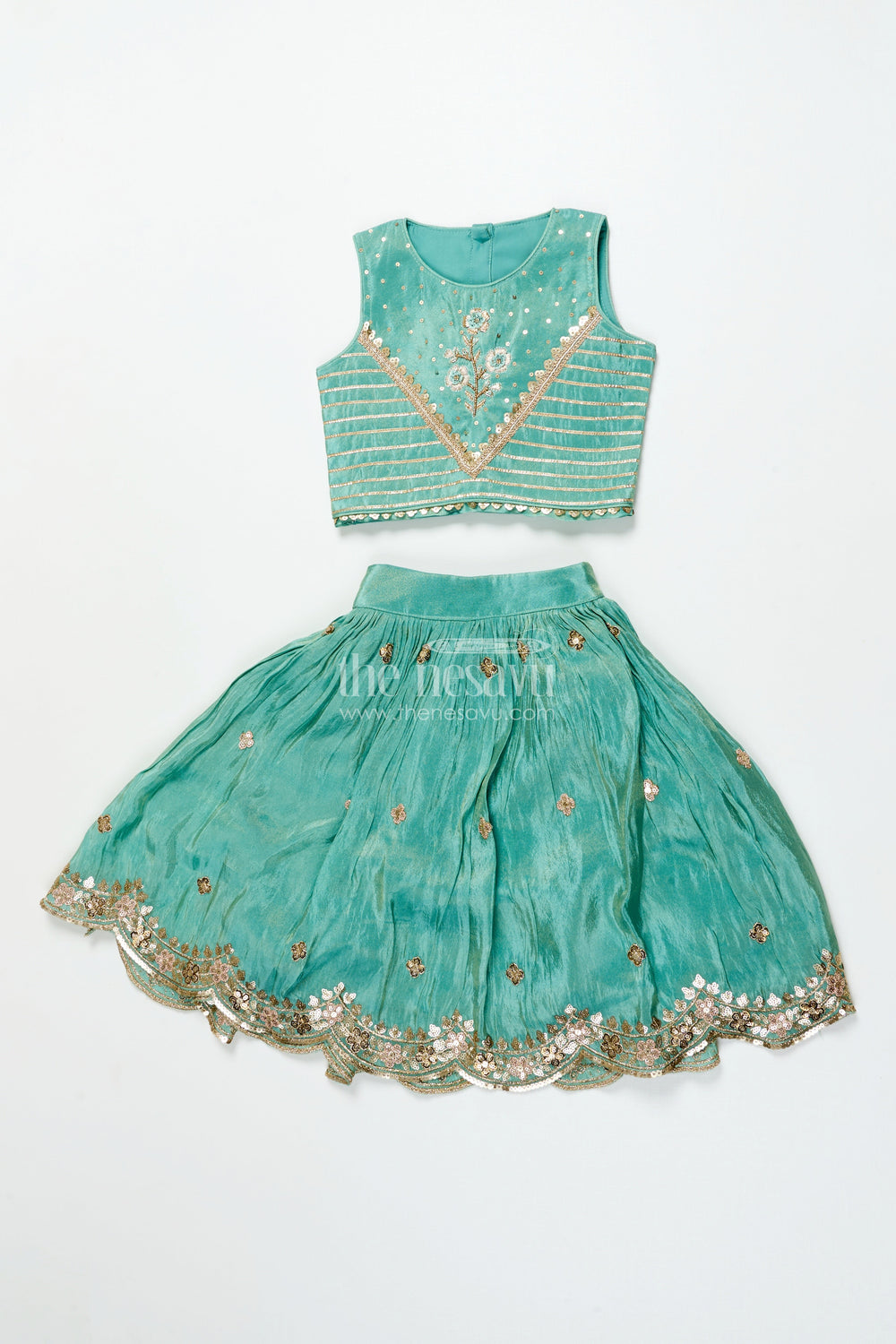 The Nesavu Girls Lehenga Choli Girls Lehenga Choli Set for Weddings and Temple Festivals Nesavu 16 (1Y) / Green GL796A-16 Nesavu girls designer lehenga choli set zari embroidery weddings traditional festivals