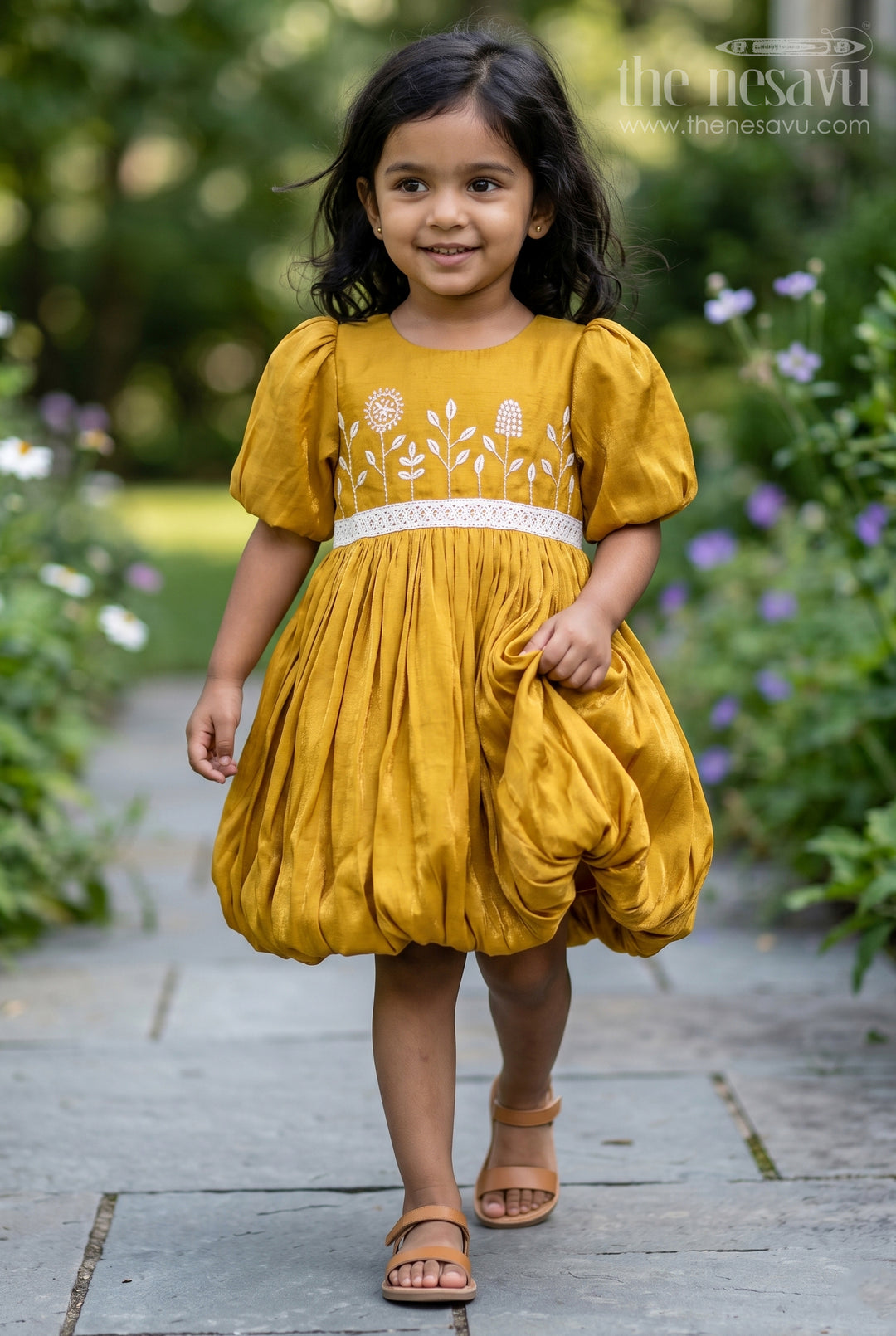 The Nesavu Girls Cotton Frock Girls Organza Frock for Festive Birthdays and Evening Parties Nesavu 20 (3Y) / Green / Organza GFC2253B-20 Nesavu Girls Organza Party Frock With Puff Sleeves For Birthdays And Festive Celebrations
