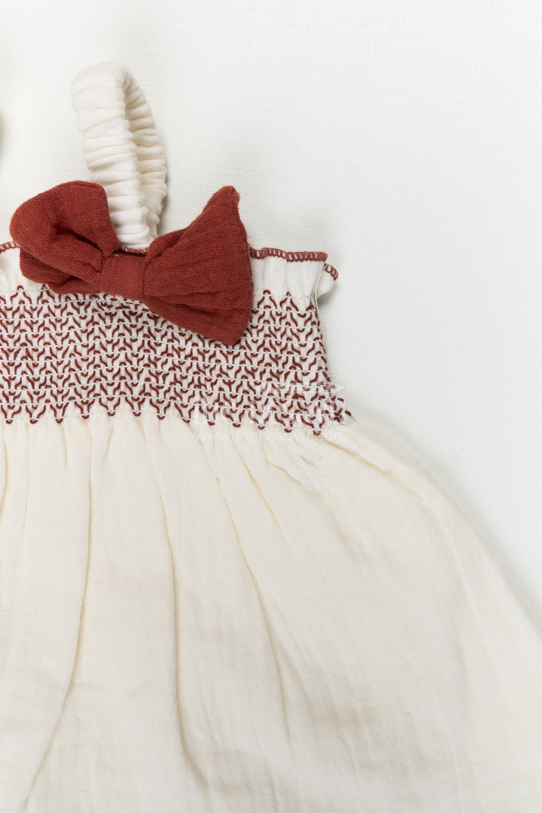 The Nesavu Girls Cotton Frock Girls Party Frock for Special Occasions and Family Celebrations Nesavu Nesavu Girls Party Frock For Special Occasions And Celebrations With Muslin Cotton Flared Design