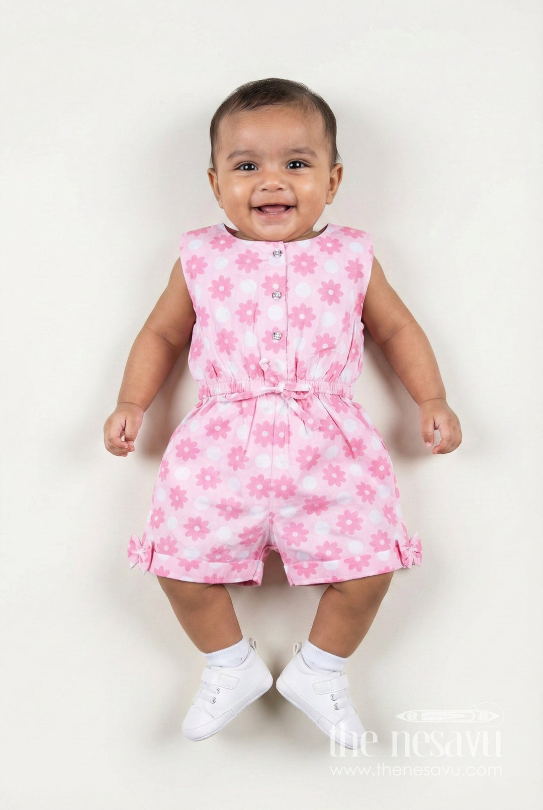 The Nesavu Girls Jumpsuit Girls Pink Jumpsuit with Daisy Print and Headband for Everyday Fun Nesavu 20 (3Y) / pink BFJ841A-20 Nesavu Girls Pink Daisy Print Jumpsuit Bow Headband Perfect Casual Summer Fun