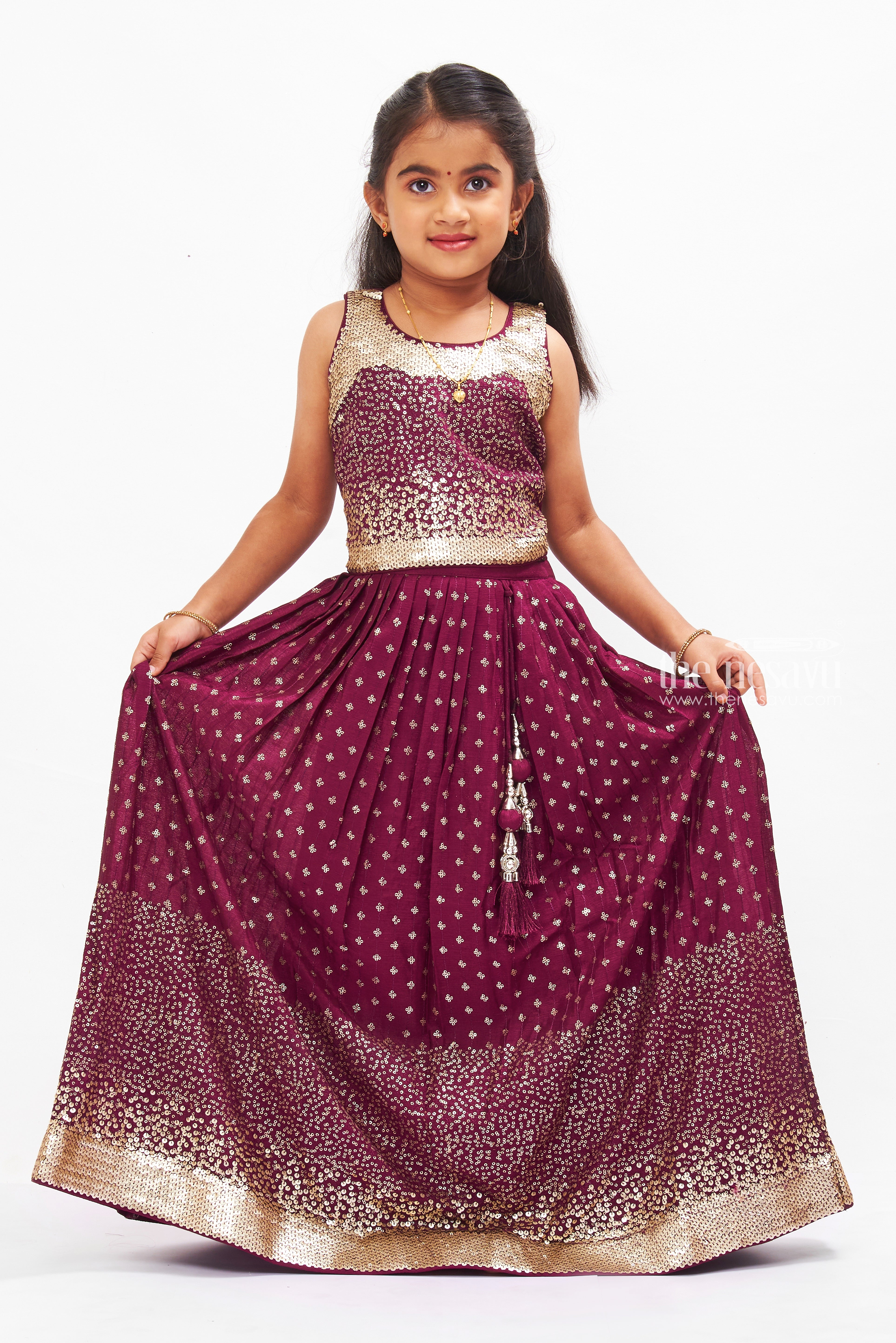 Lehenga choli for 19 year girl deals